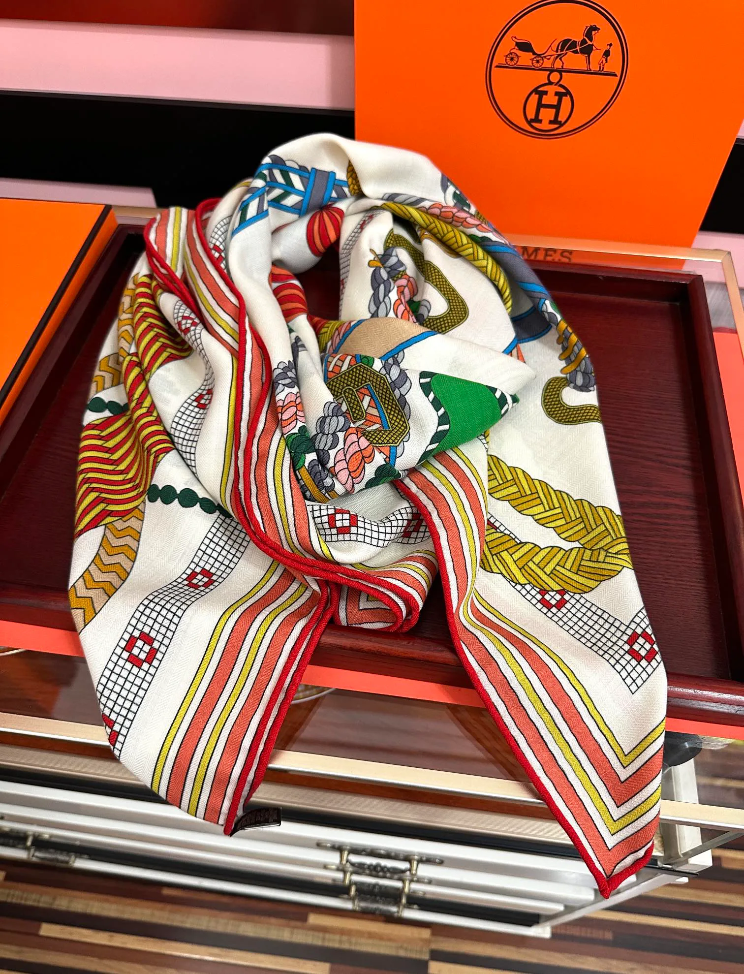 Платки Hermes 318407