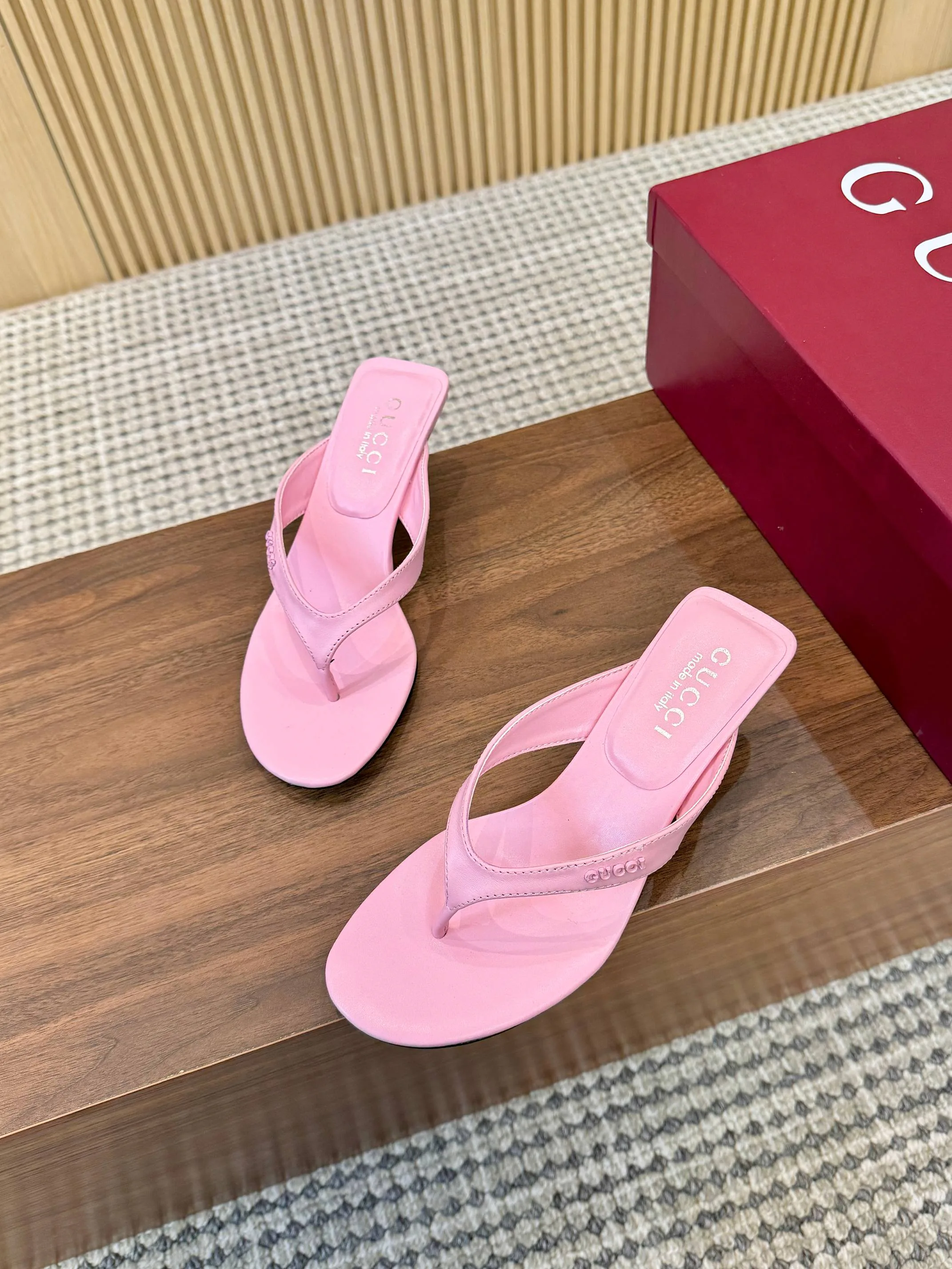 Босоножки Женские Gucci 13480536