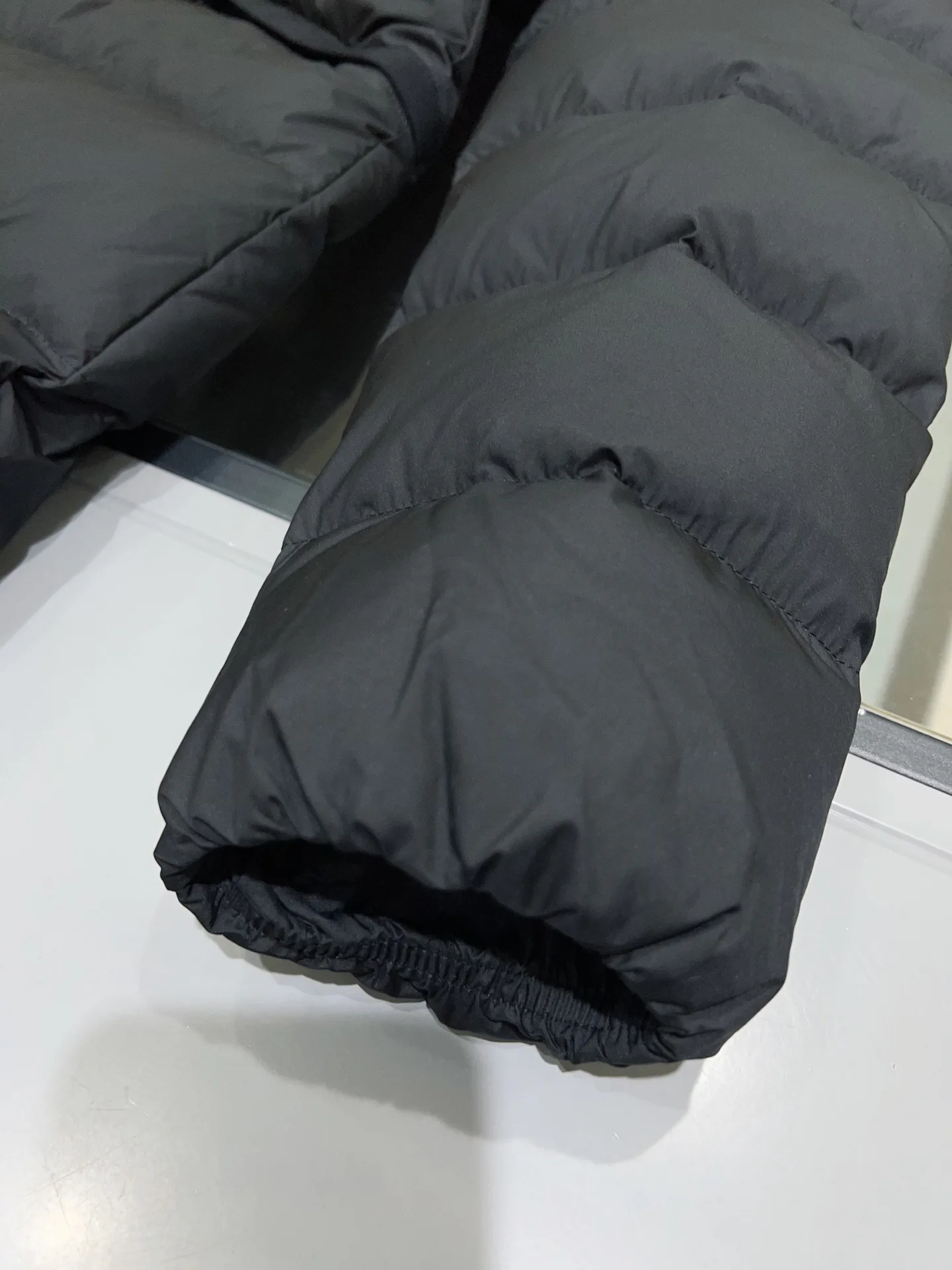 Куртки И Пуховики Женские Moncler 18368430