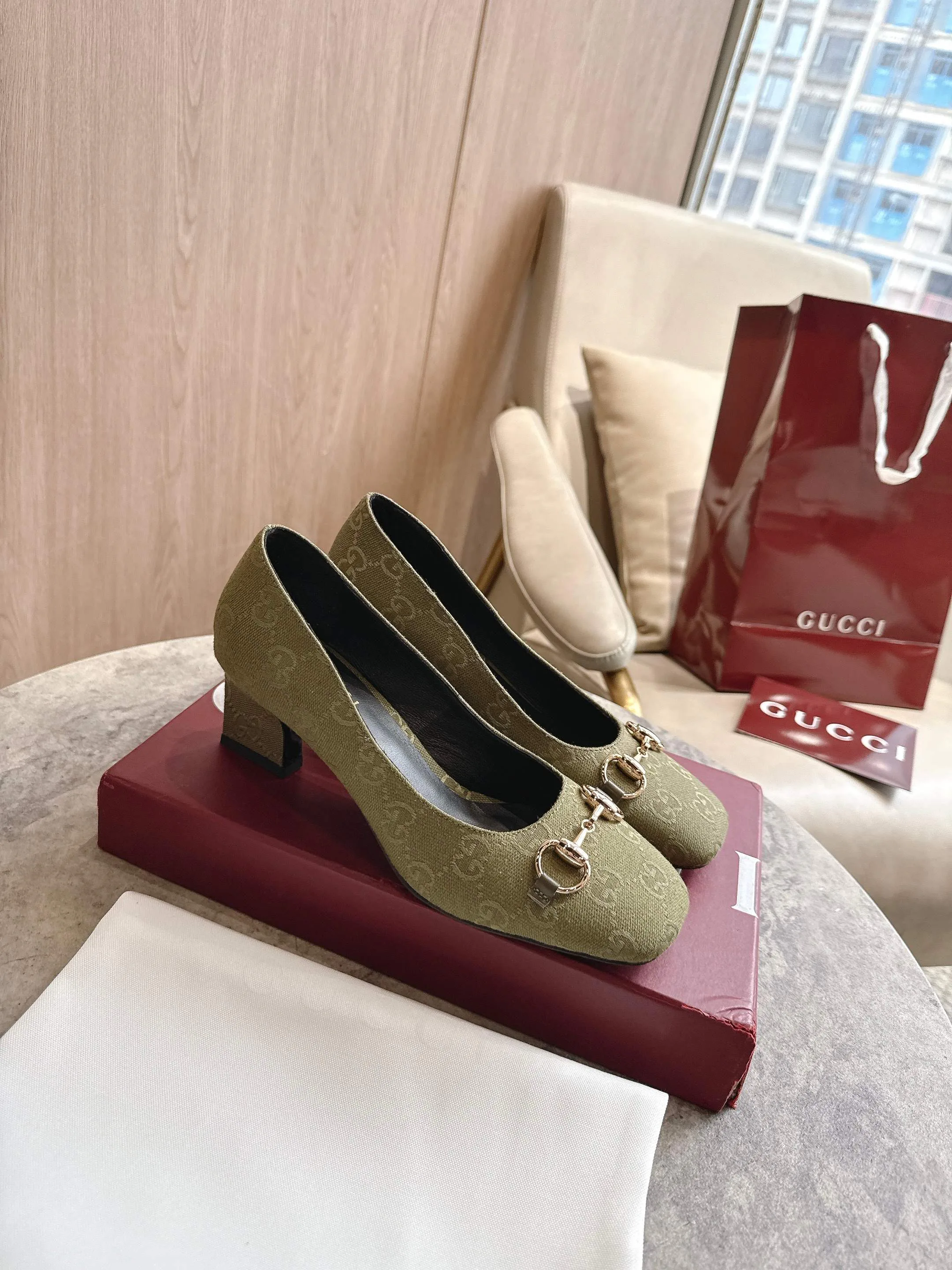 Туфли Женские Gucci 11953589