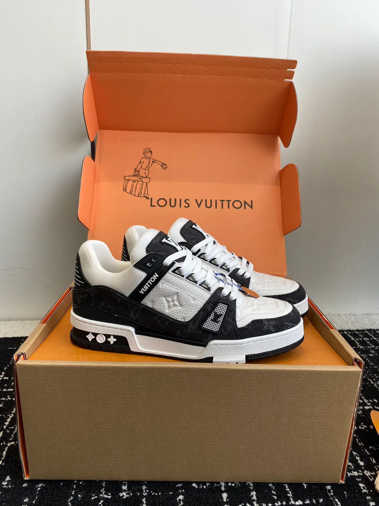Кроссовки Женские Louis Vuitton 5790907