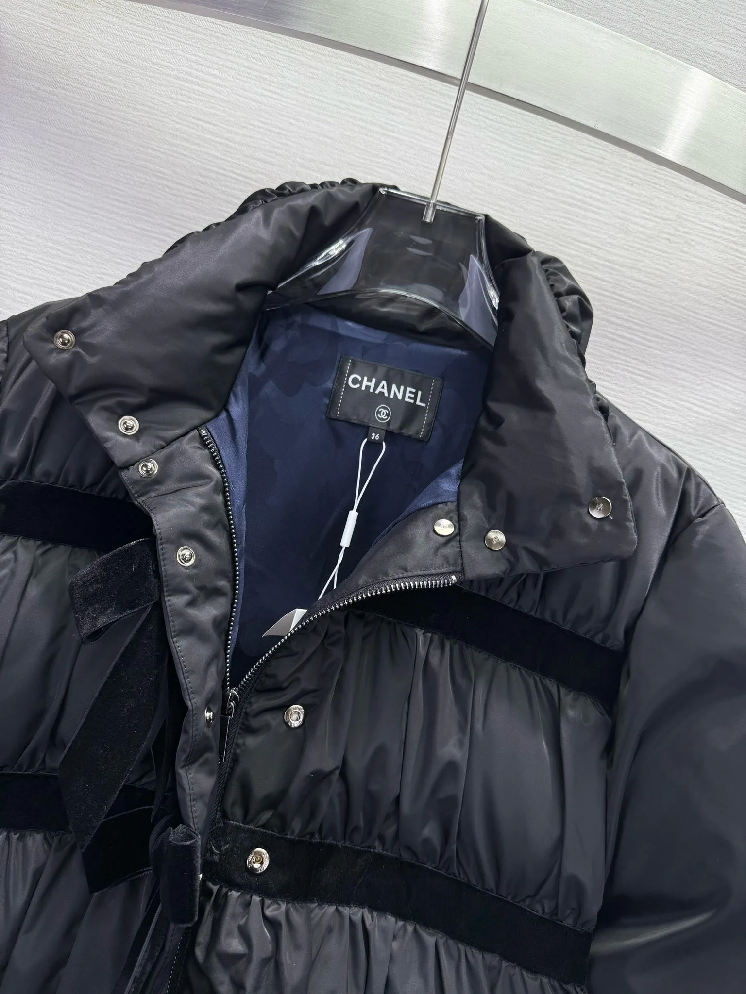 Куртки И Пуховики Женские Chanel 253034