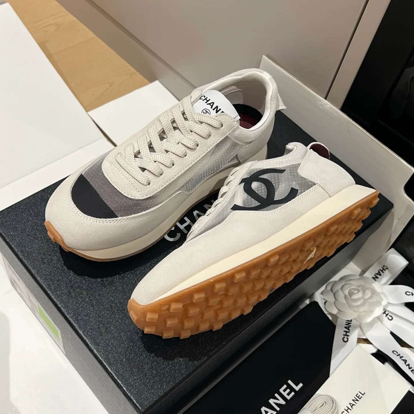Кроссовки Женские Chanel 11750373