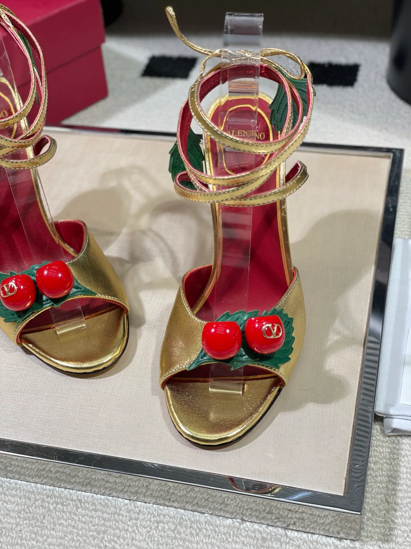 Босоножки Женские Valentino 13189673