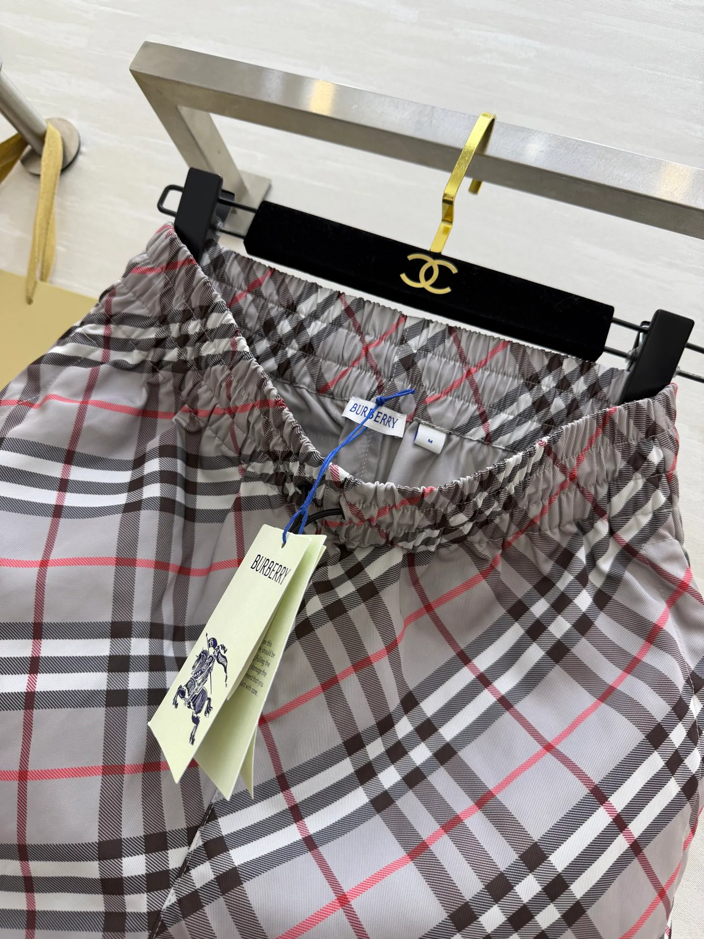 Шорты Женские Burberry 11272117