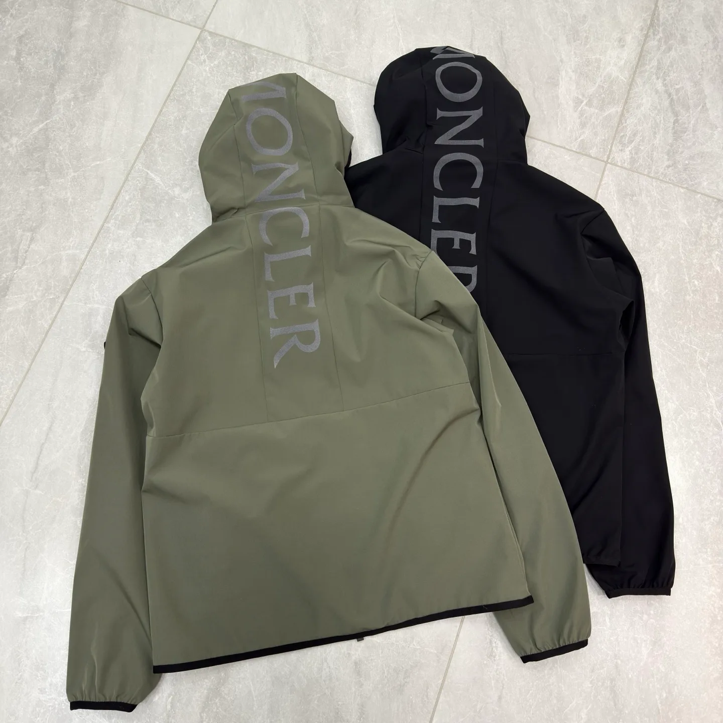 Куртки И Пуховики Мужские Moncler 11479476