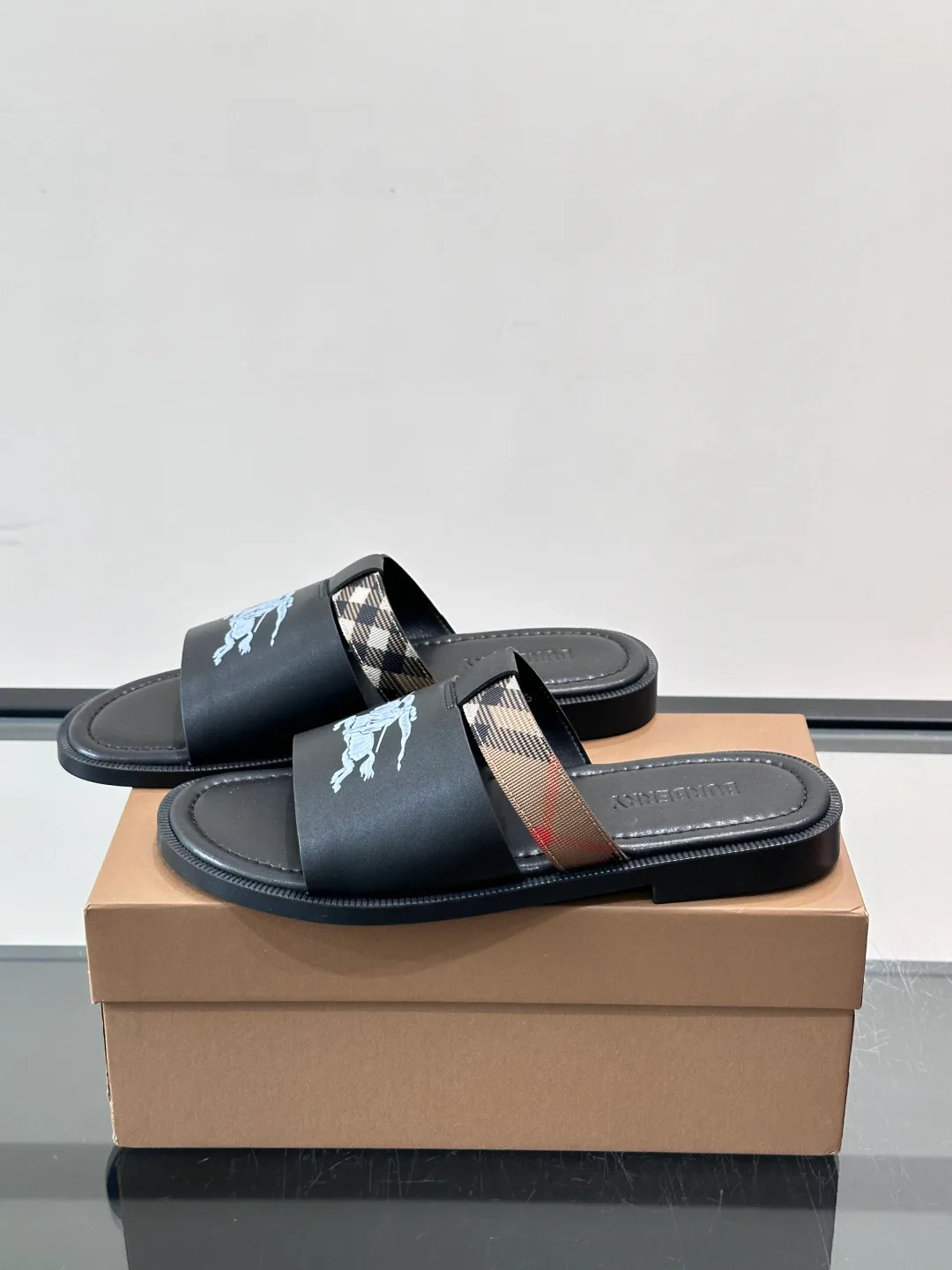 Сандалии Мужские Burberry 13480057