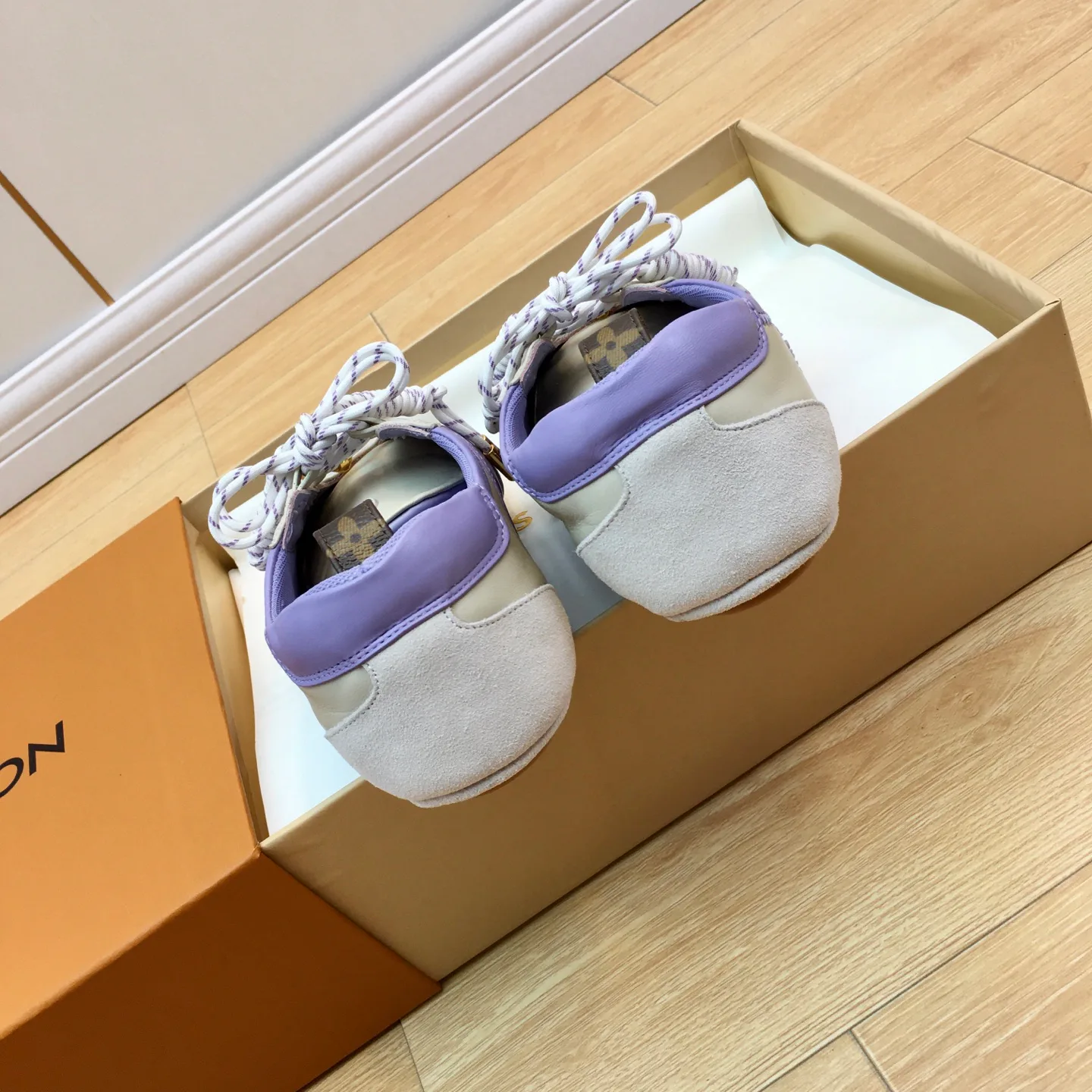 Кроссовки Женские Louis Vuitton 1590946