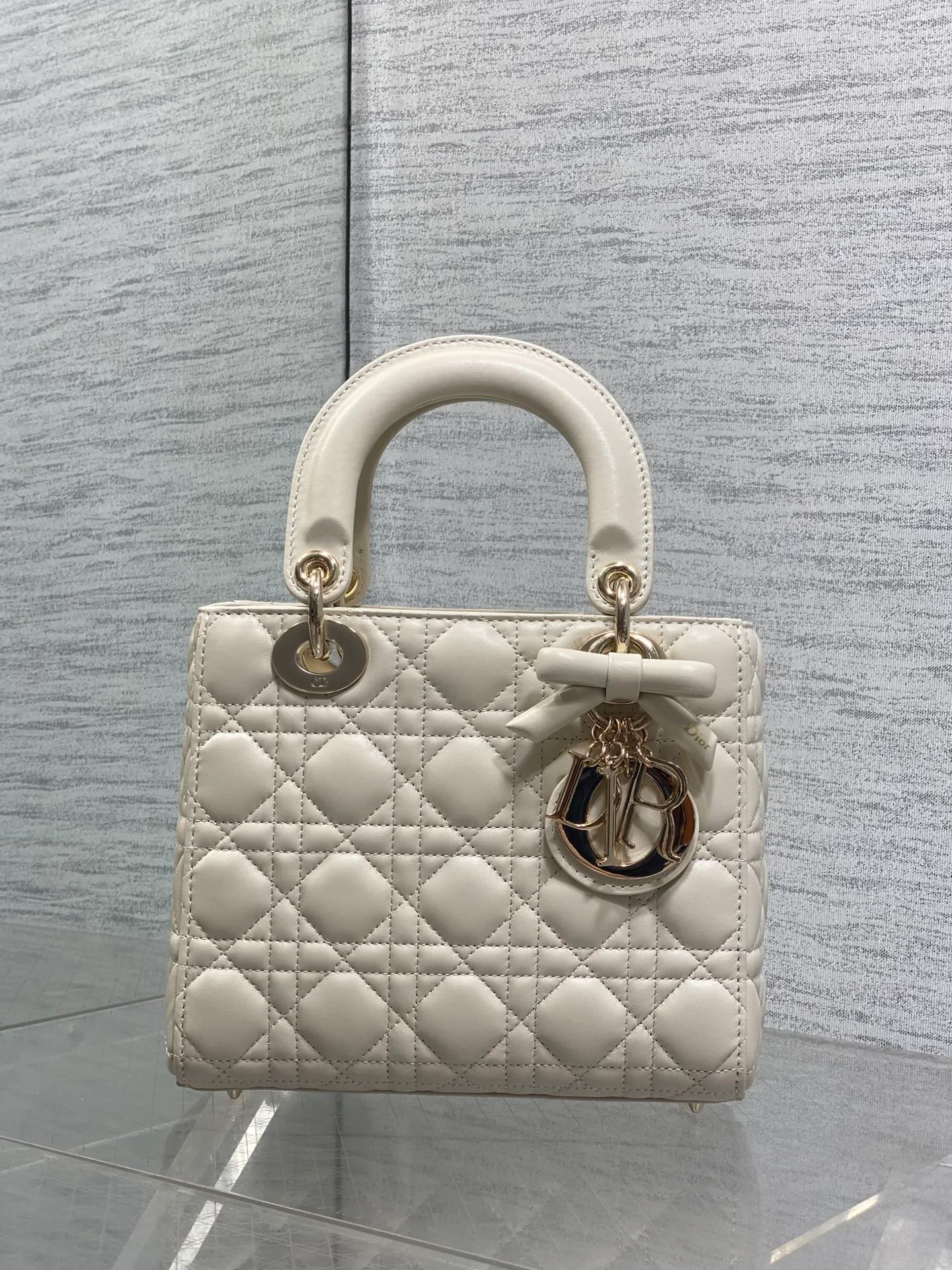 Классические Сумки Женские Christian Dior 17601471