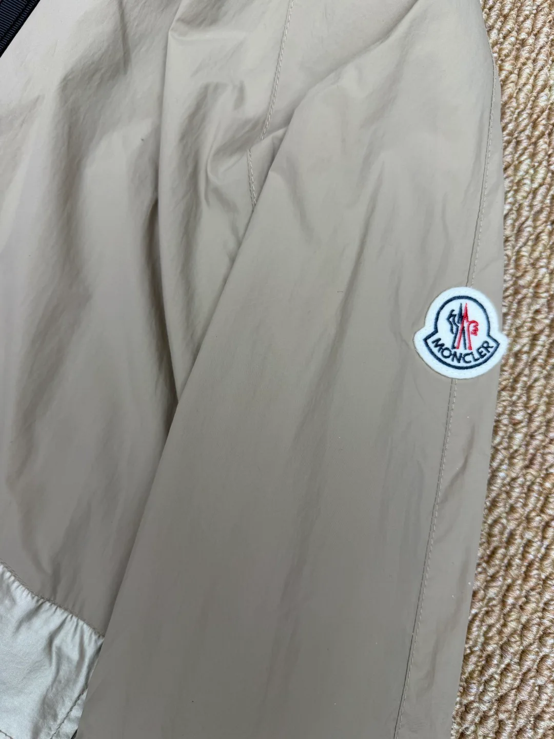 Куртки И Пуховики Женские Moncler 11427061