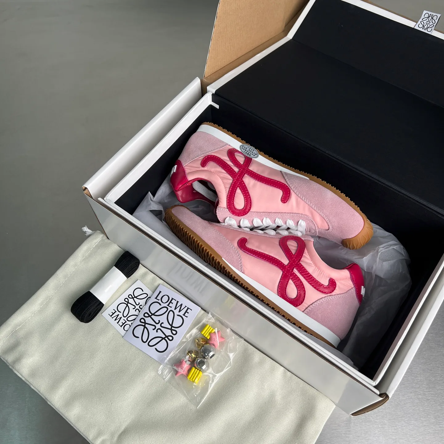 Кроссовки Женские Loewe 15605