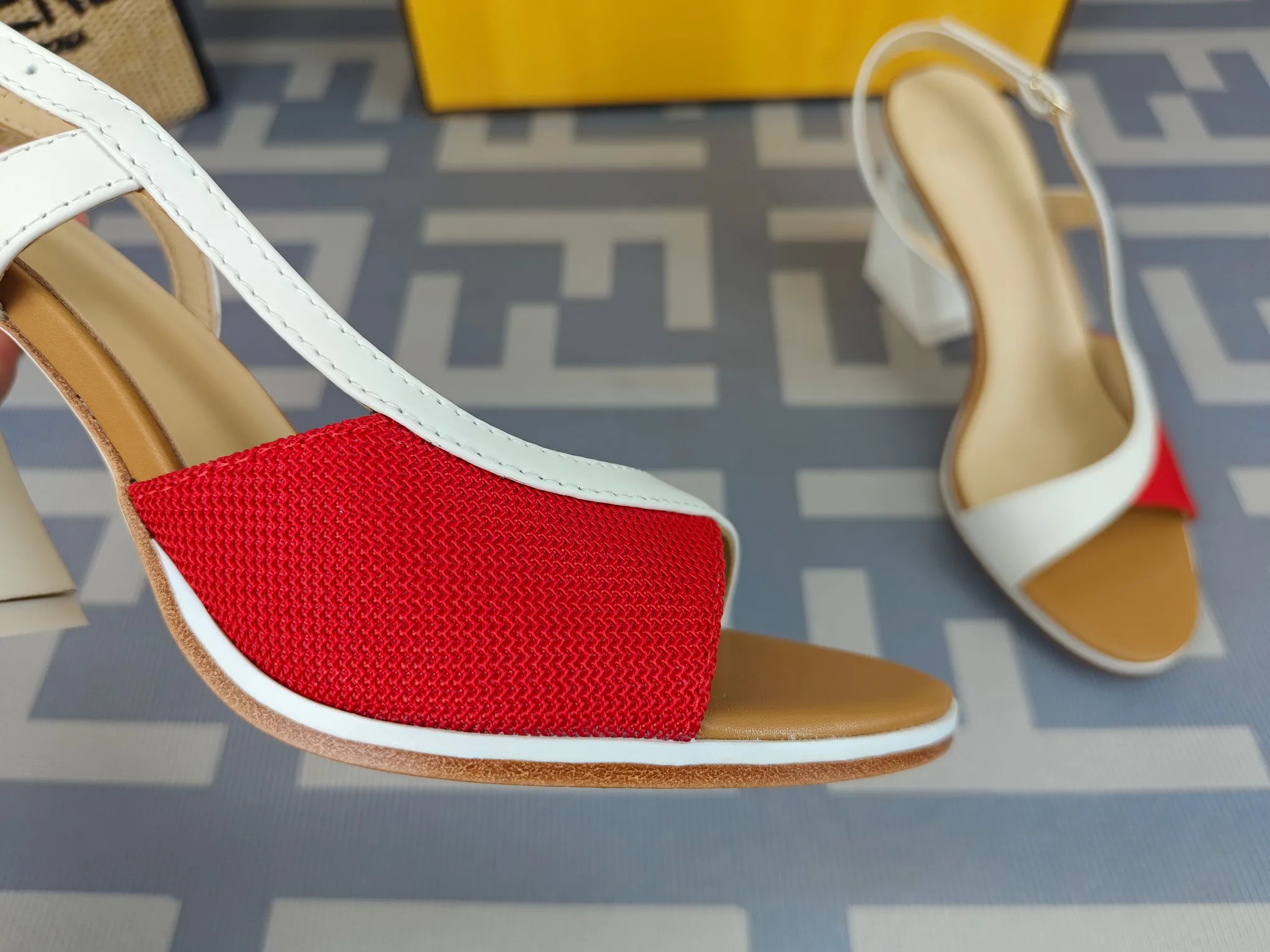 Туфли Женские Fendi 11776683