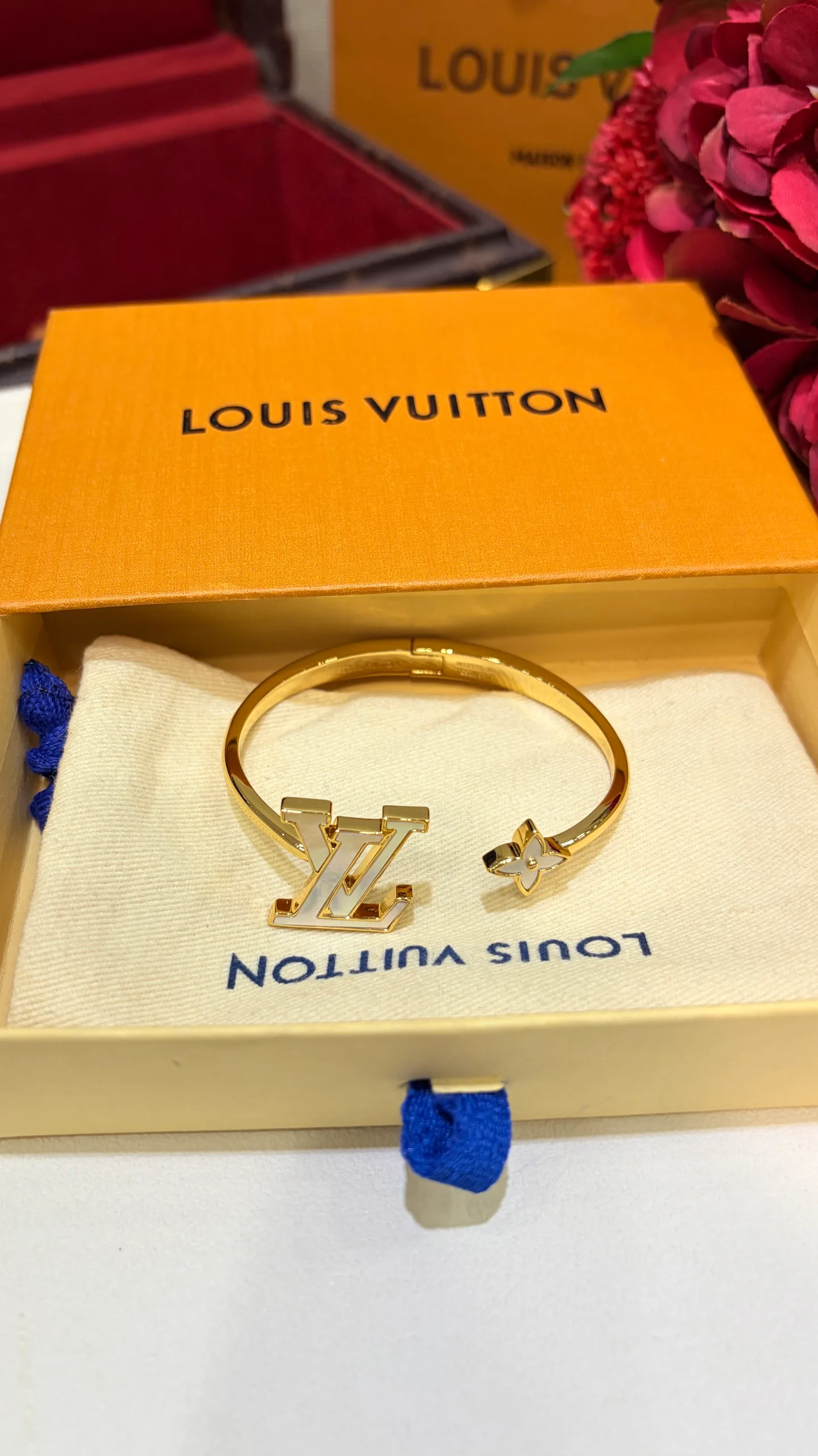 Бижутерия Louis Vuitton 18504638