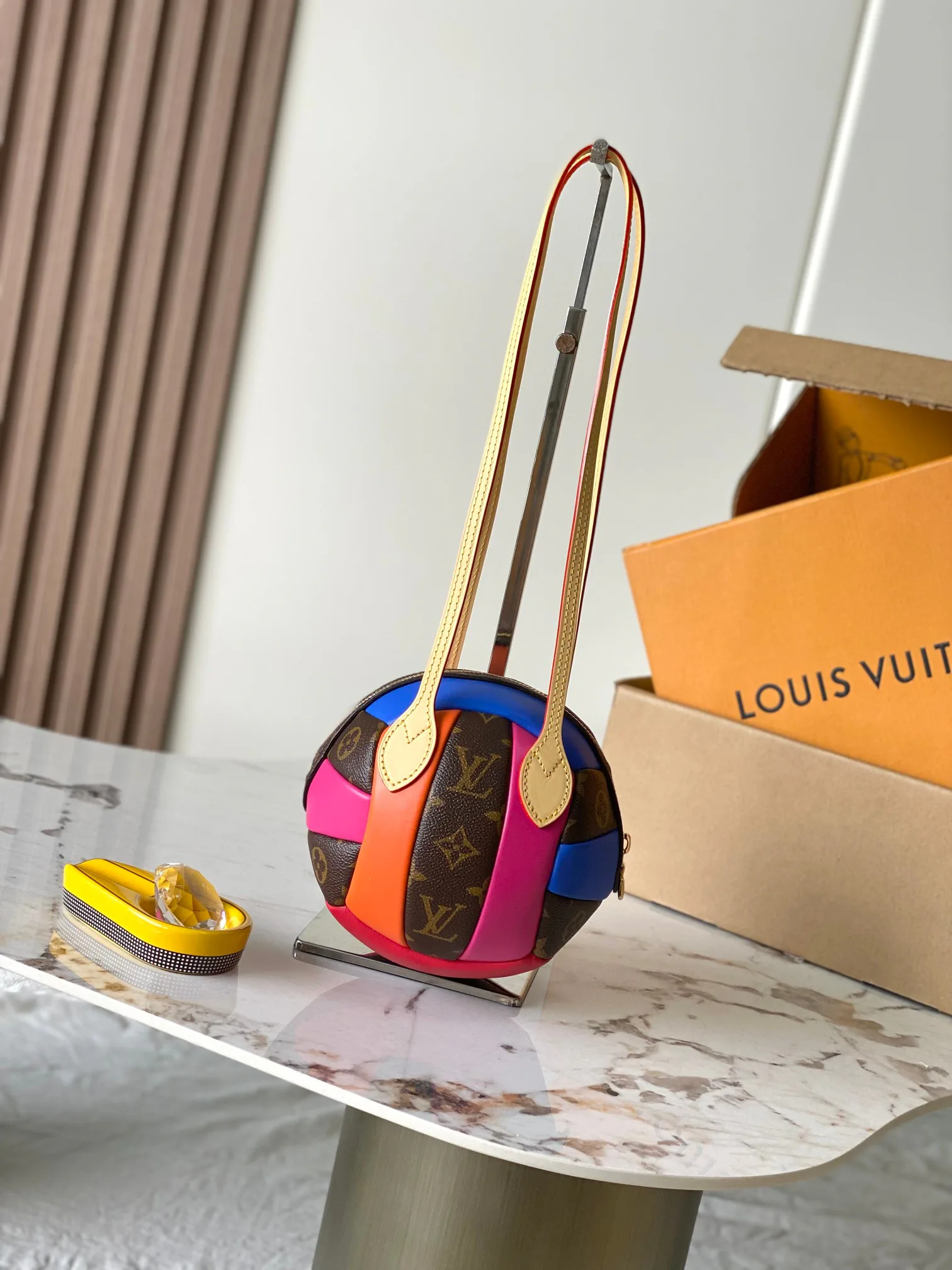 Классические Сумки Женские Louis Vuitton 17498626