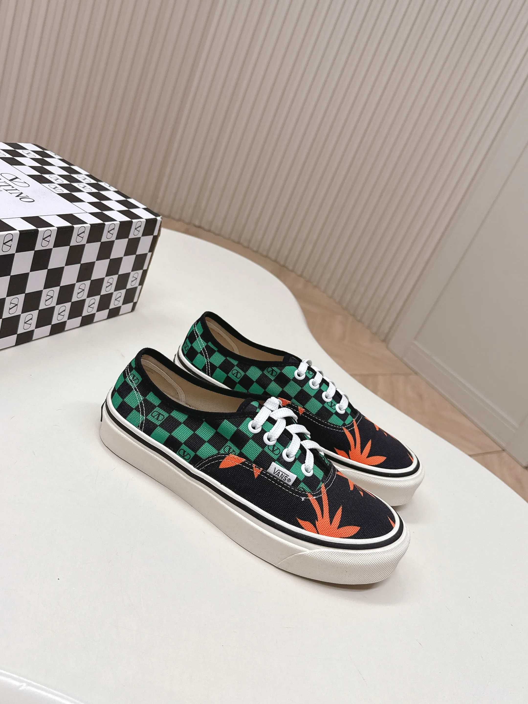 Кеды Женские Valentino 11070134