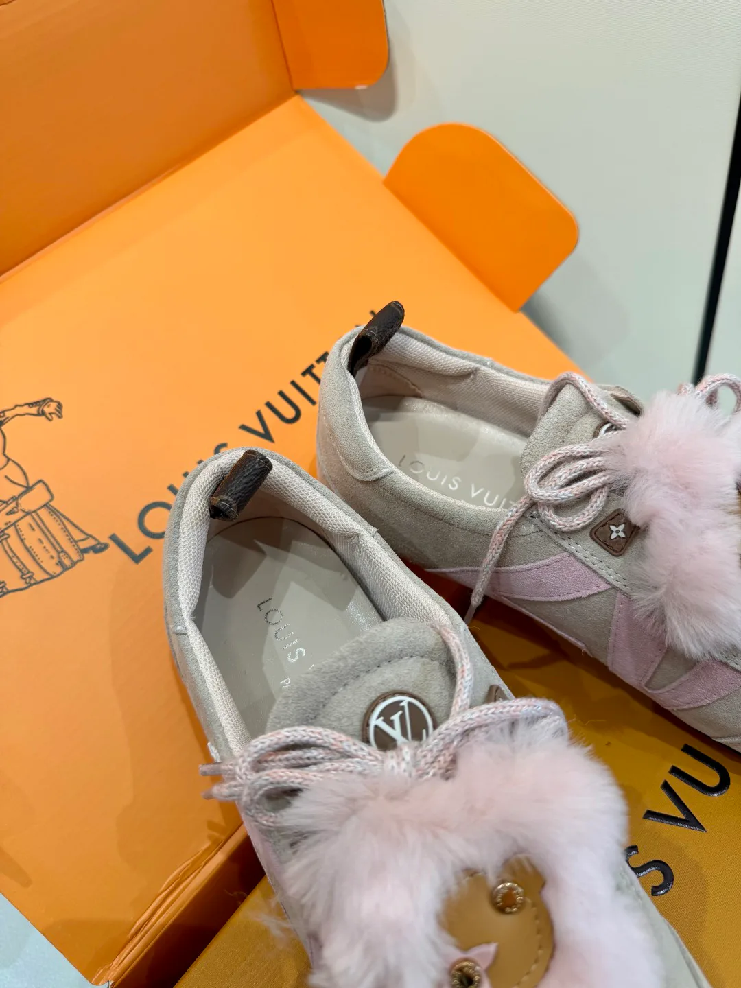 Кроссовки Женские Louis Vuitton 735154