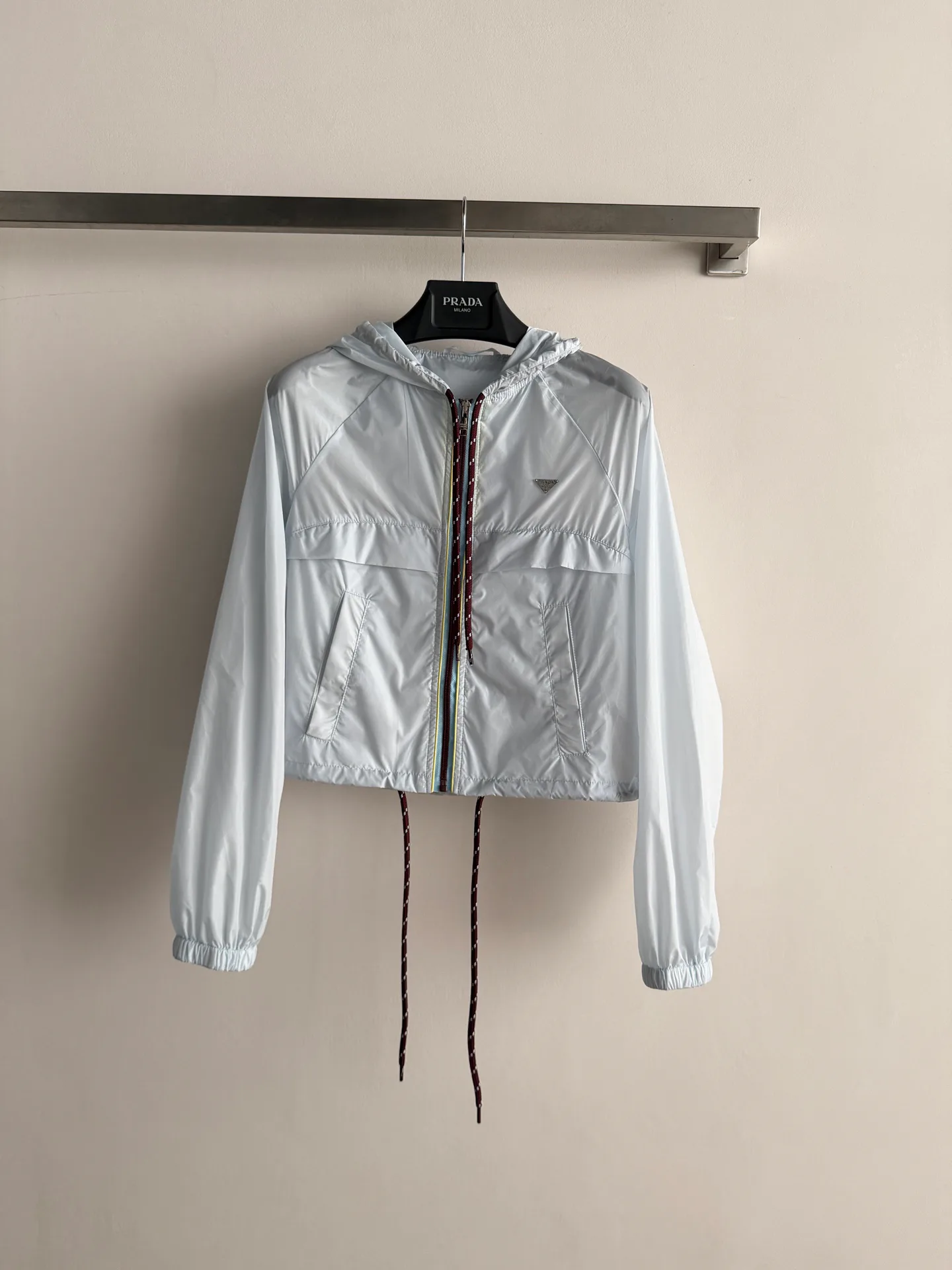 Куртки И Пуховики Женские Prada 13471138