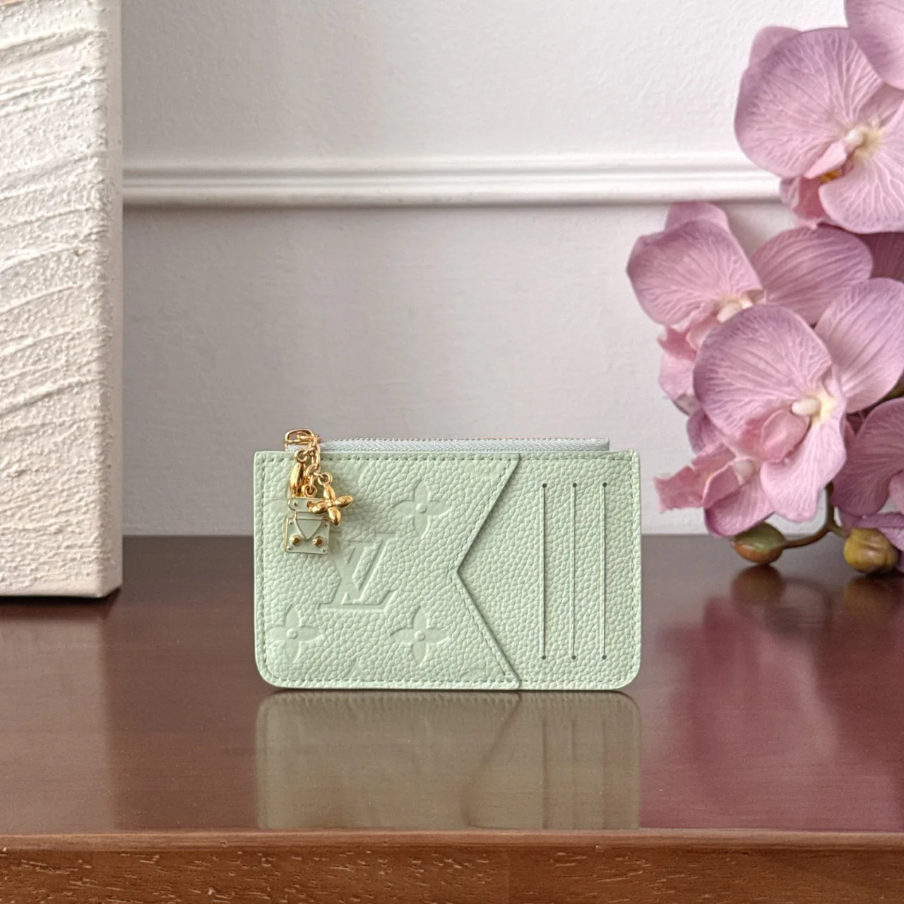 Клатчи Женские Louis Vuitton 18468926