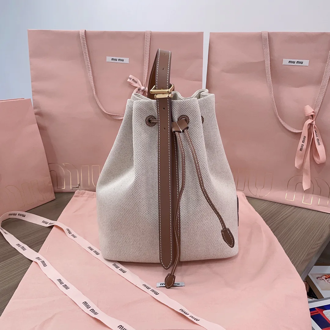 Классические Сумки Женские Miu Miu 17483319