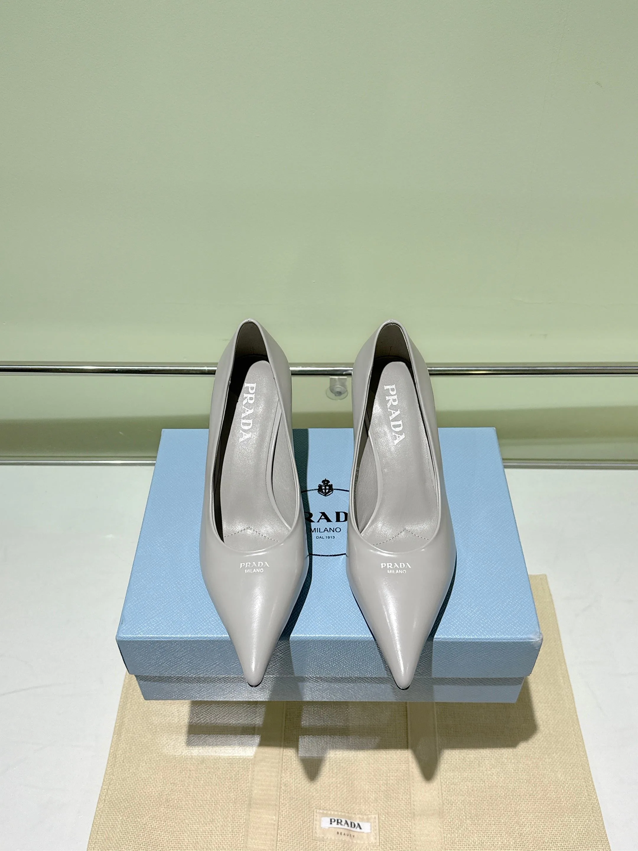 Туфли Женские Prada 18083948