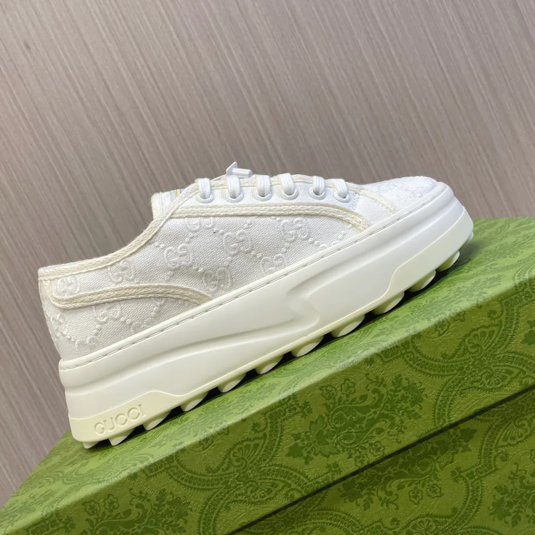 Кроссовки Женские Gucci 19691220