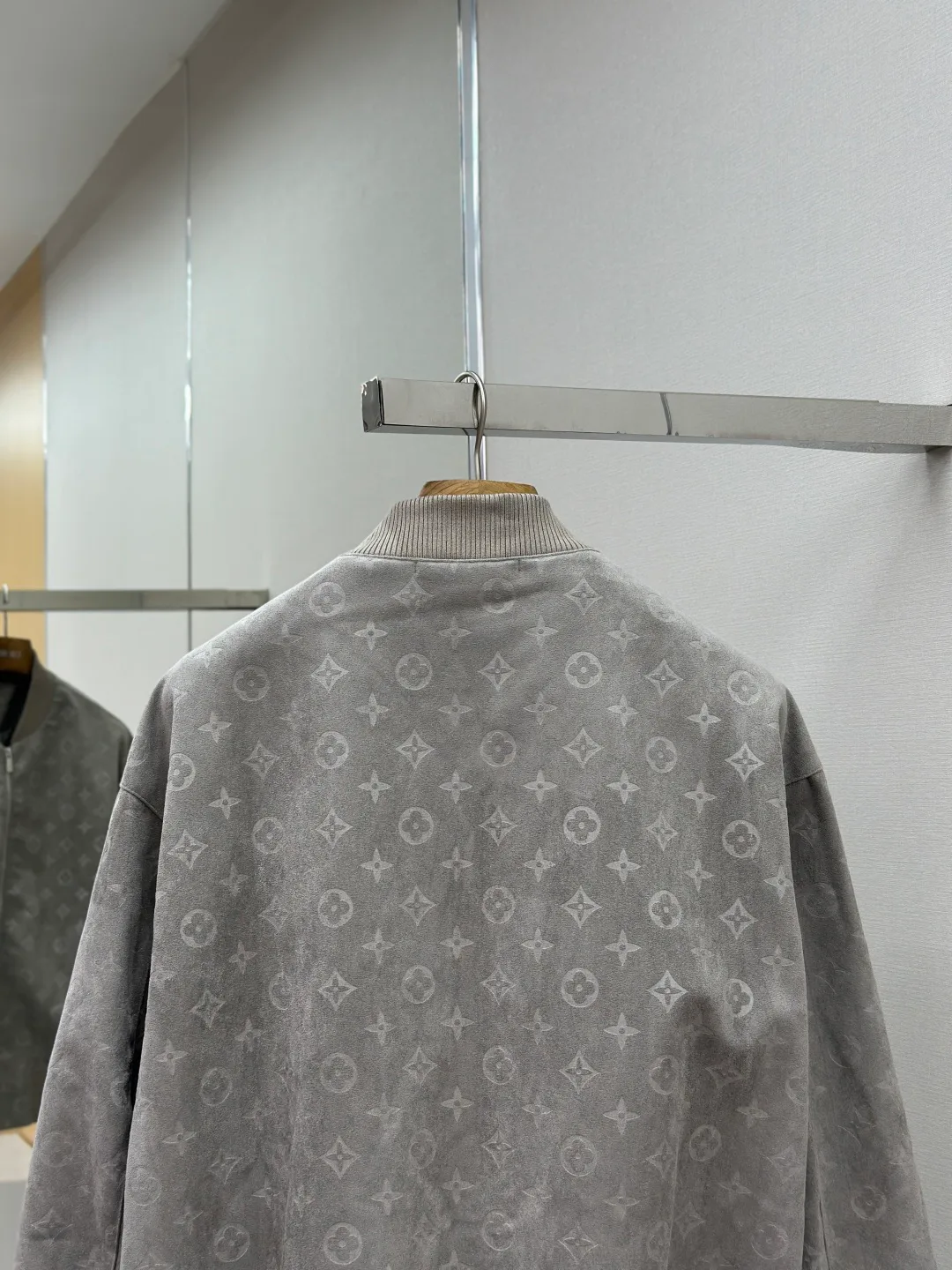 Куртки И Пуховики Мужские Louis Vuitton 178976