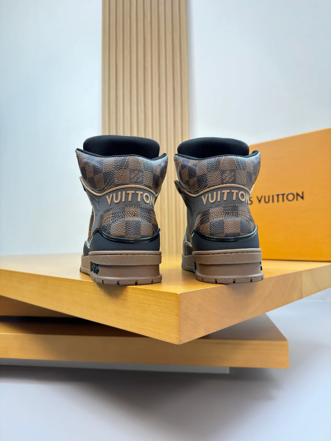 Кроссовки Мужские Louis Vuitton 476874