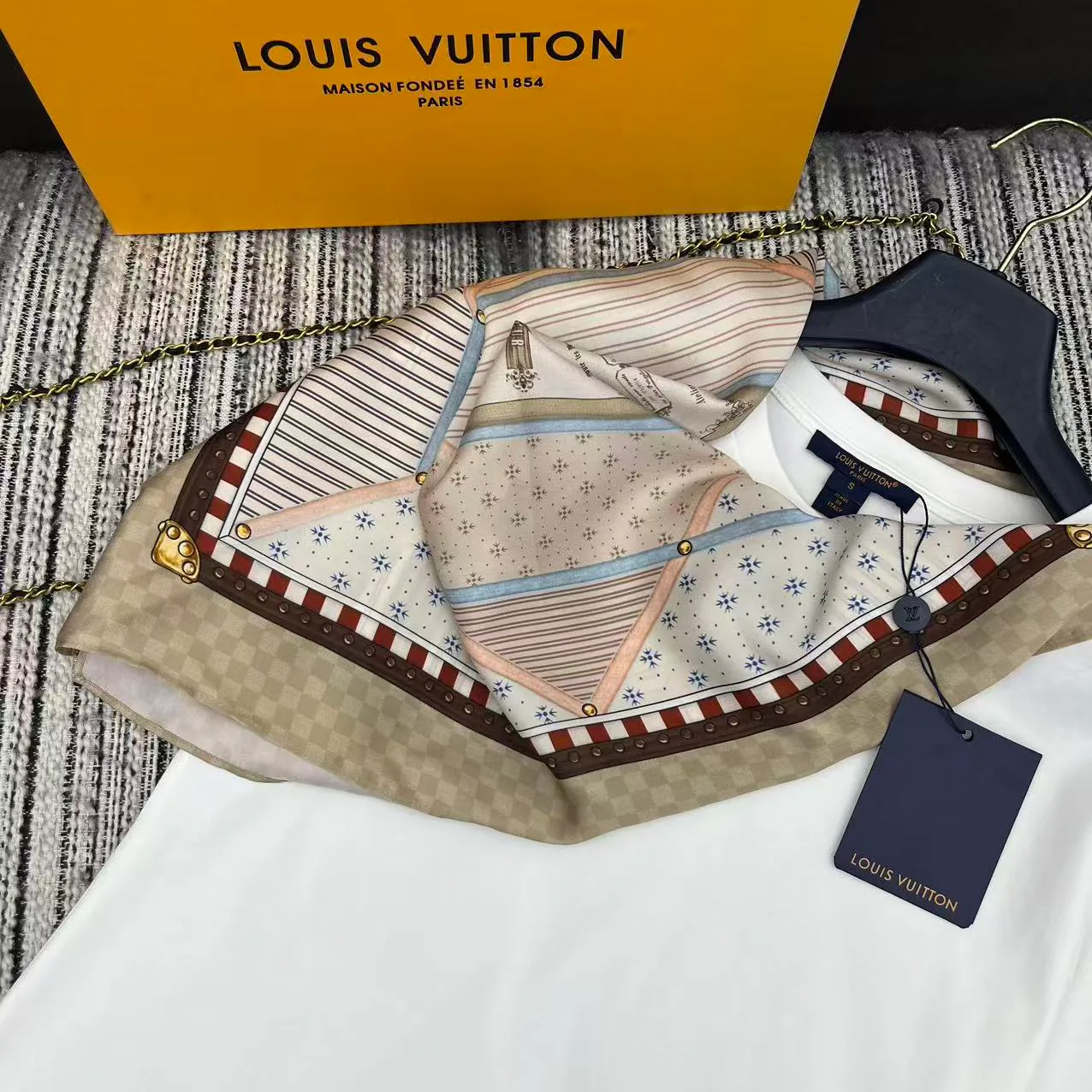 Футболки Женские Louis Vuitton 12875159