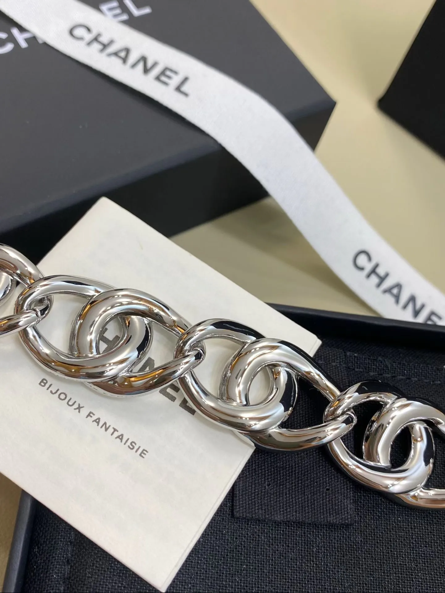 Бижутерия Chanel 18122748