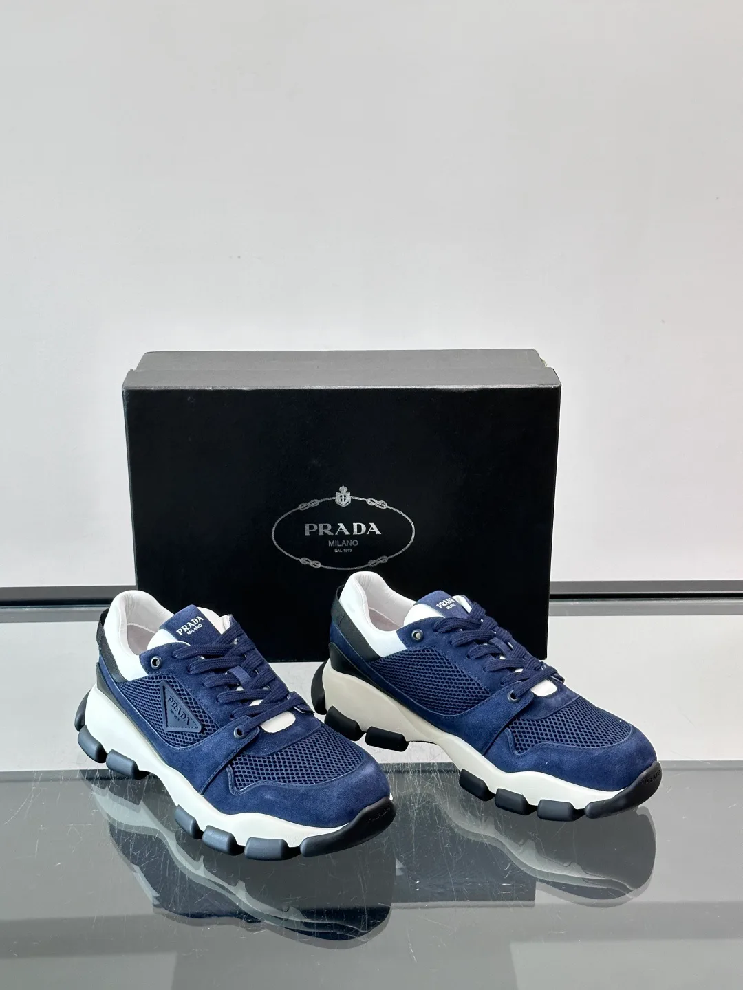 Кроссовки Мужские Prada 17498048