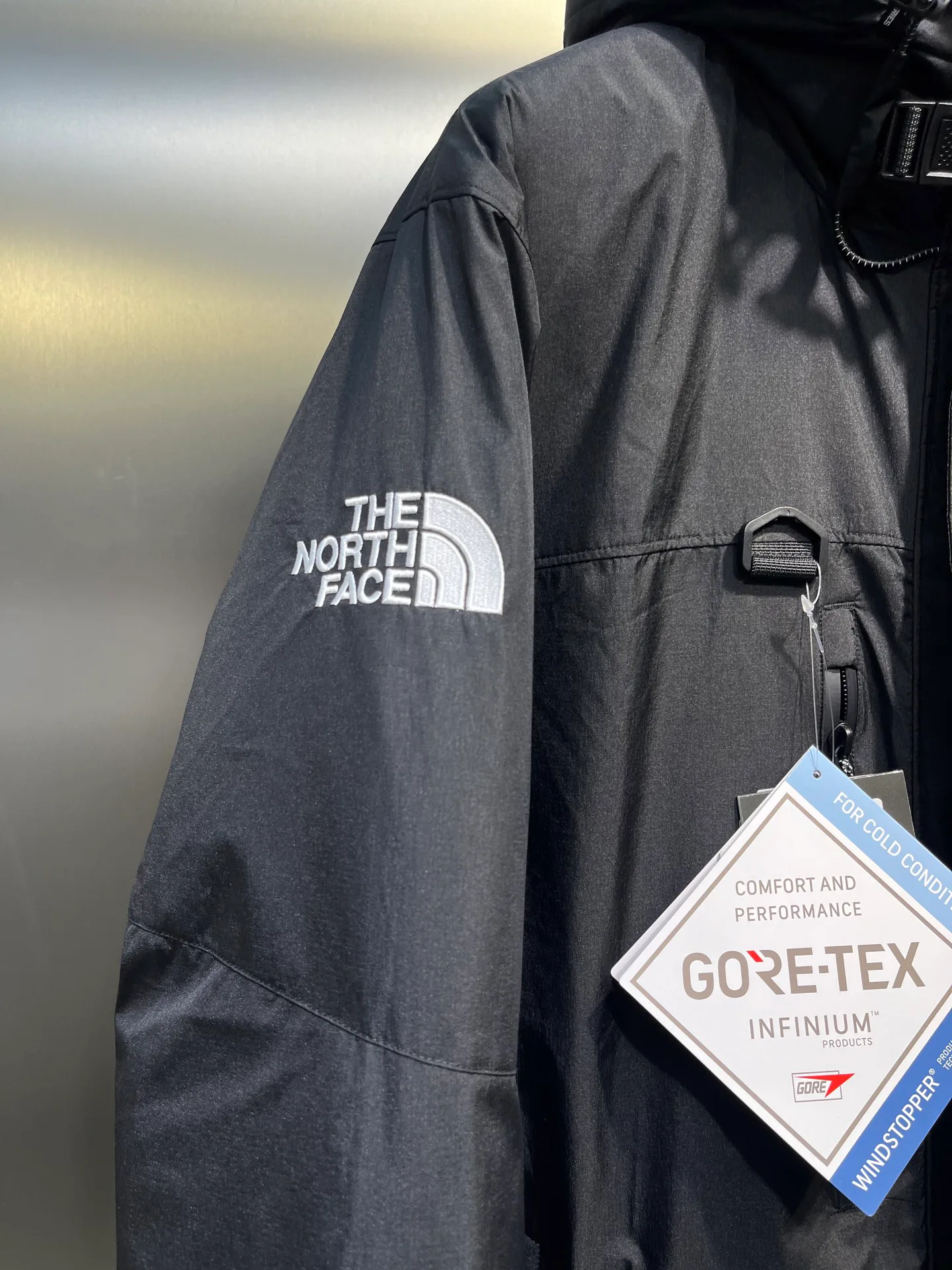 Куртки И Пуховики Женские The North Face 18130437