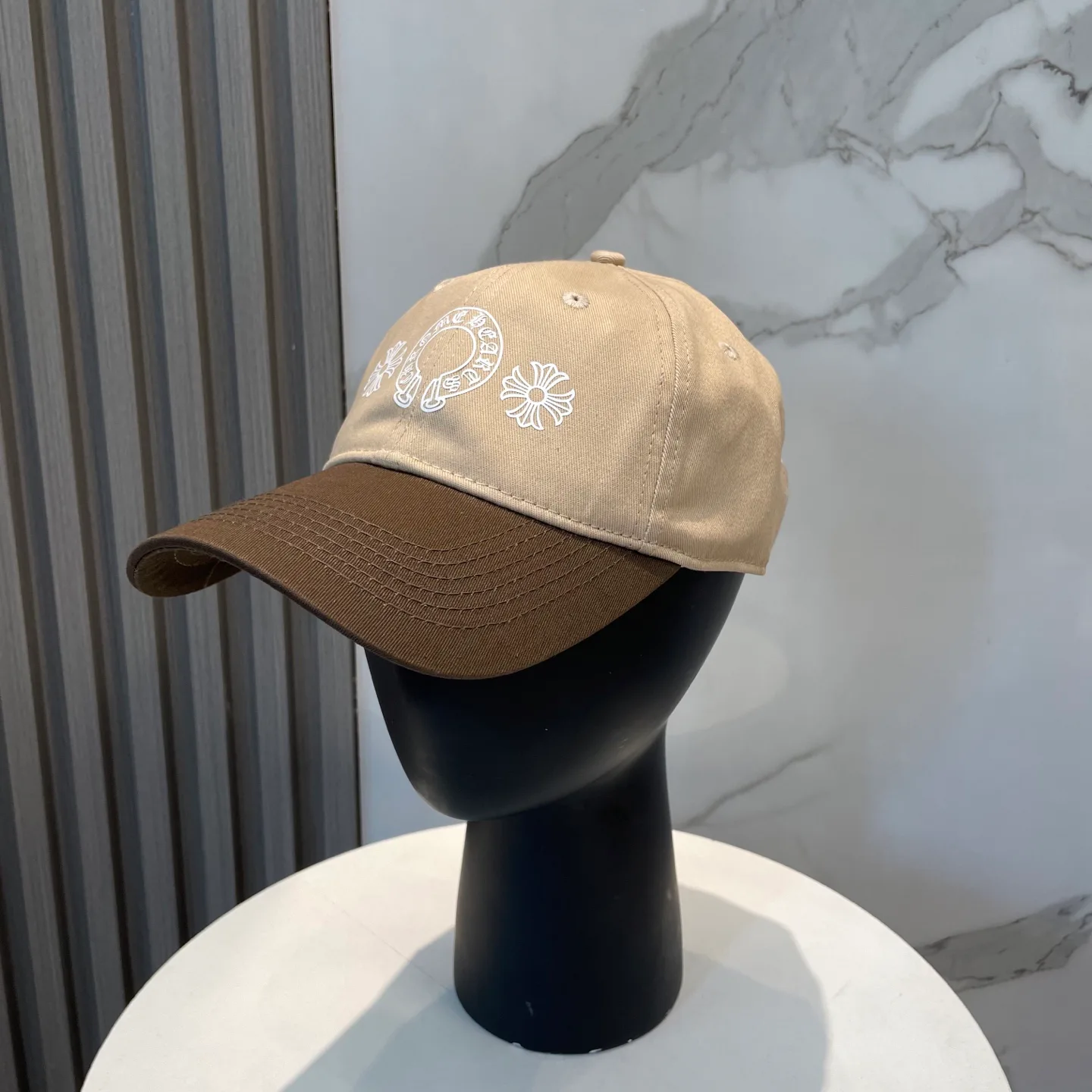 Головные Уборы Chrome Hearts 12764956