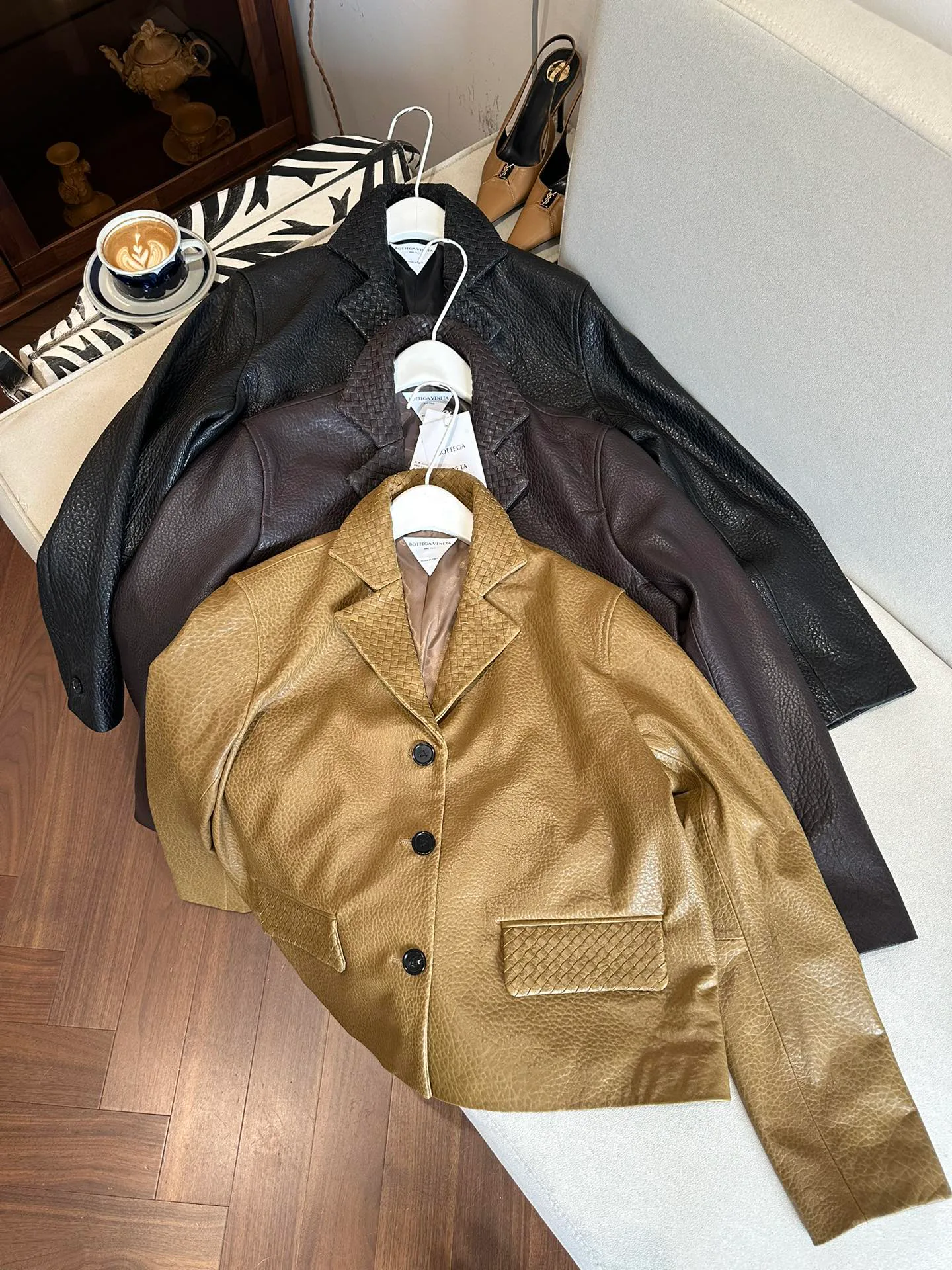 Кожаные Куртки И Дублёнки Женские Bottega Veneta 5279967