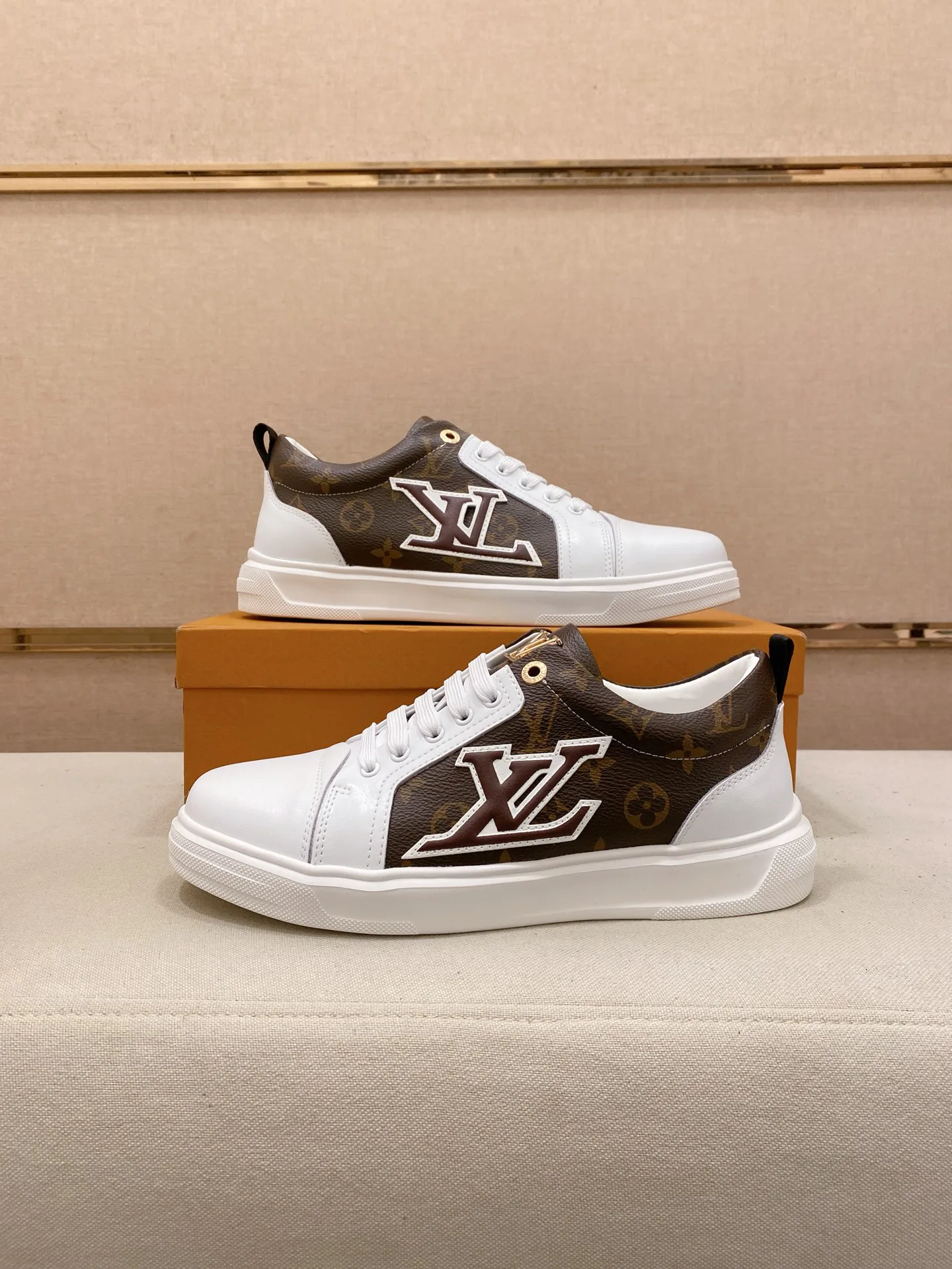 Кроссовки Мужские Louis Vuitton 1132292
