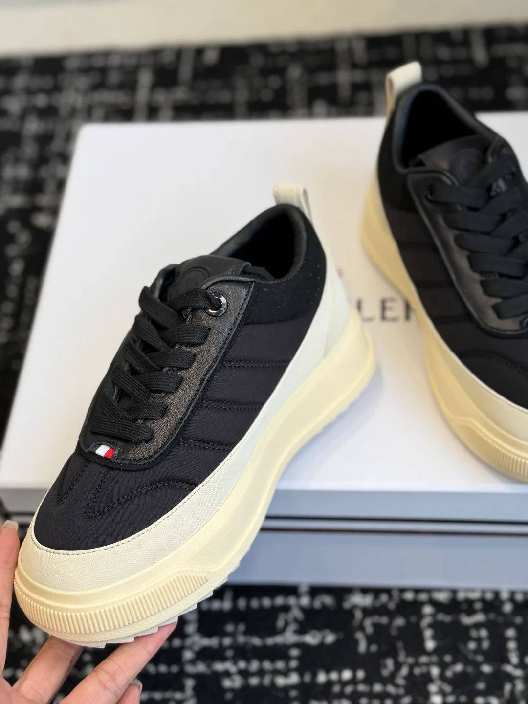 Кроссовки Женские Moncler 1294107