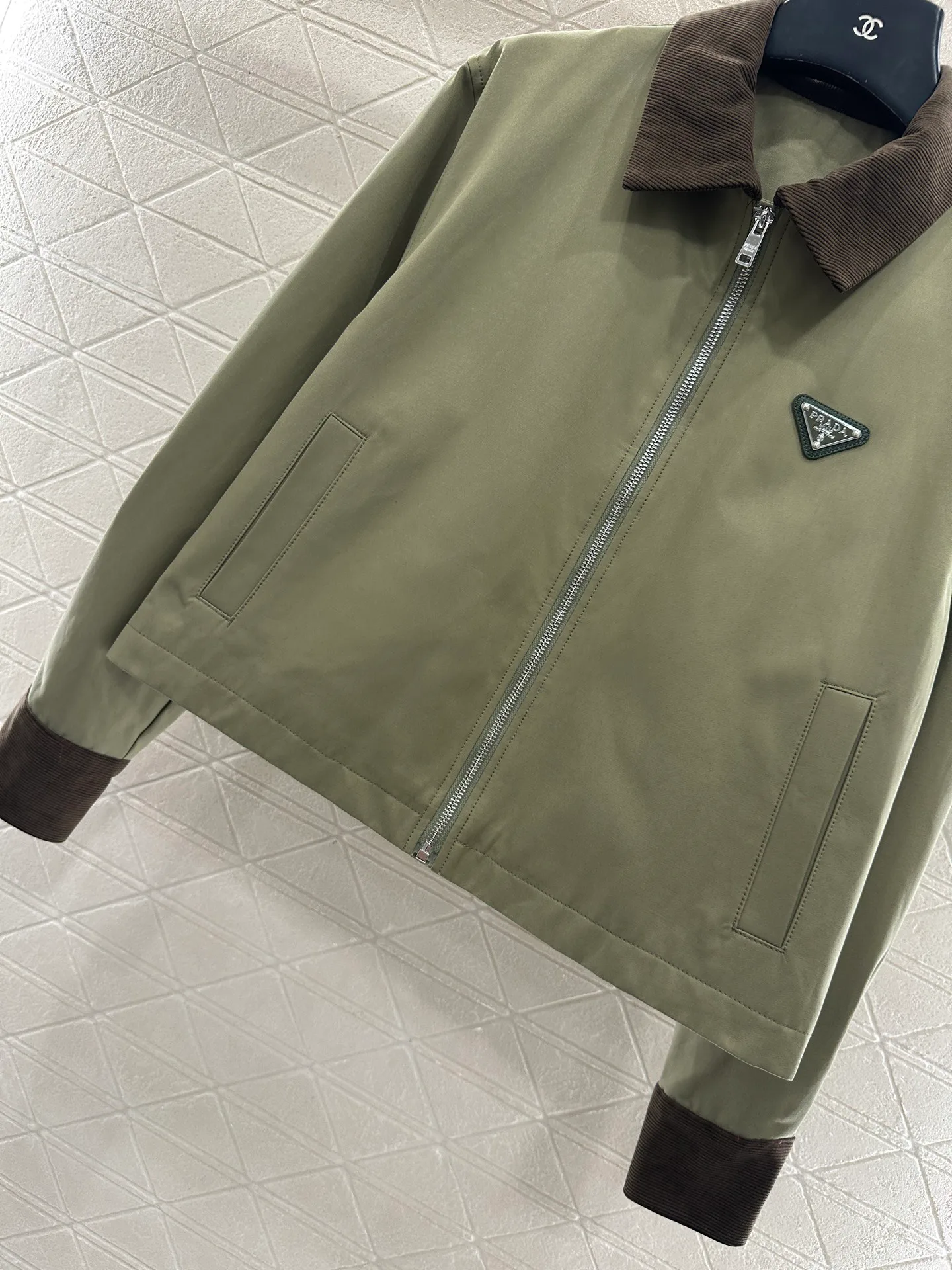 Куртки И Пуховики Женские Prada 172515