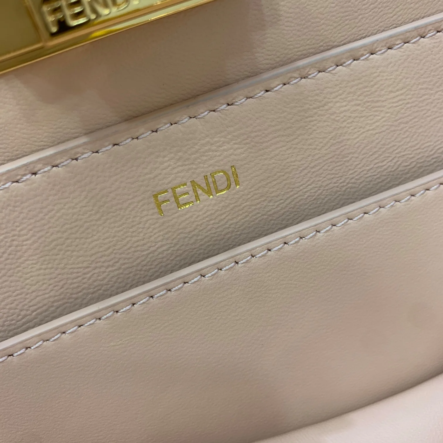 Классические Сумки Женские Fendi 13234507