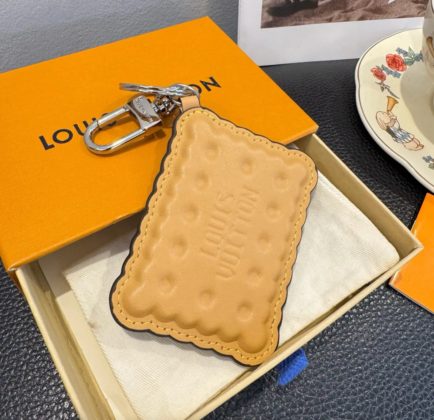 Ключницы Louis Vuitton 18013297