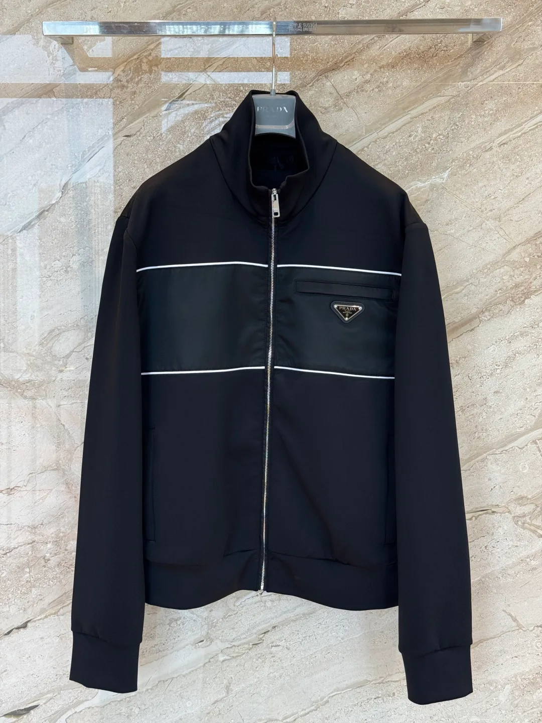 Куртки И Пуховики Женские Prada 18120153