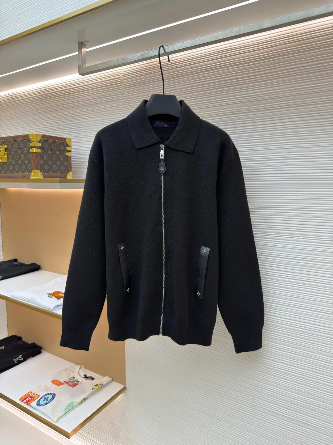 Куртки И Пуховики Мужские Louis Vuitton 17527119