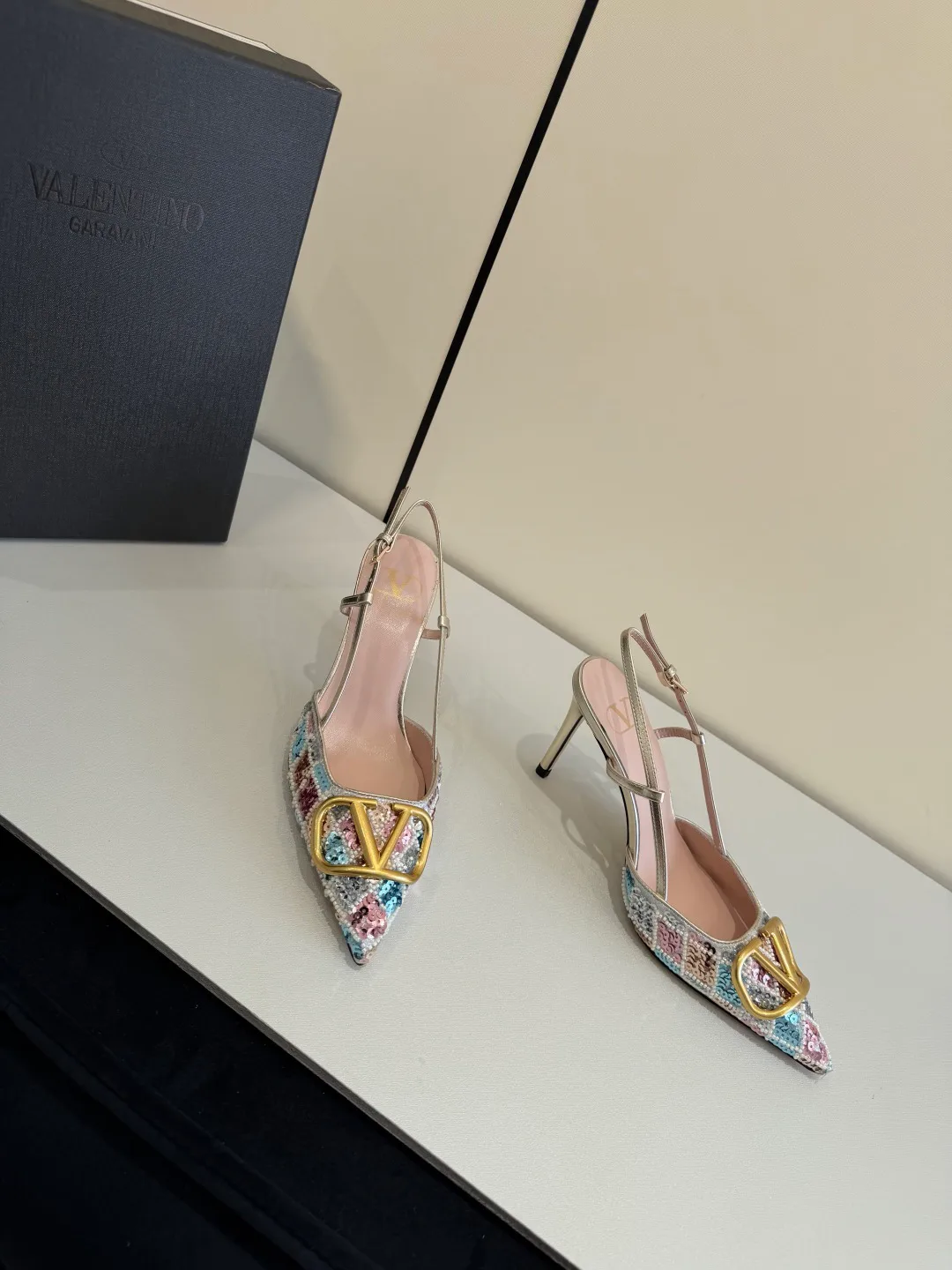 Босоножки Женские Valentino 11608805