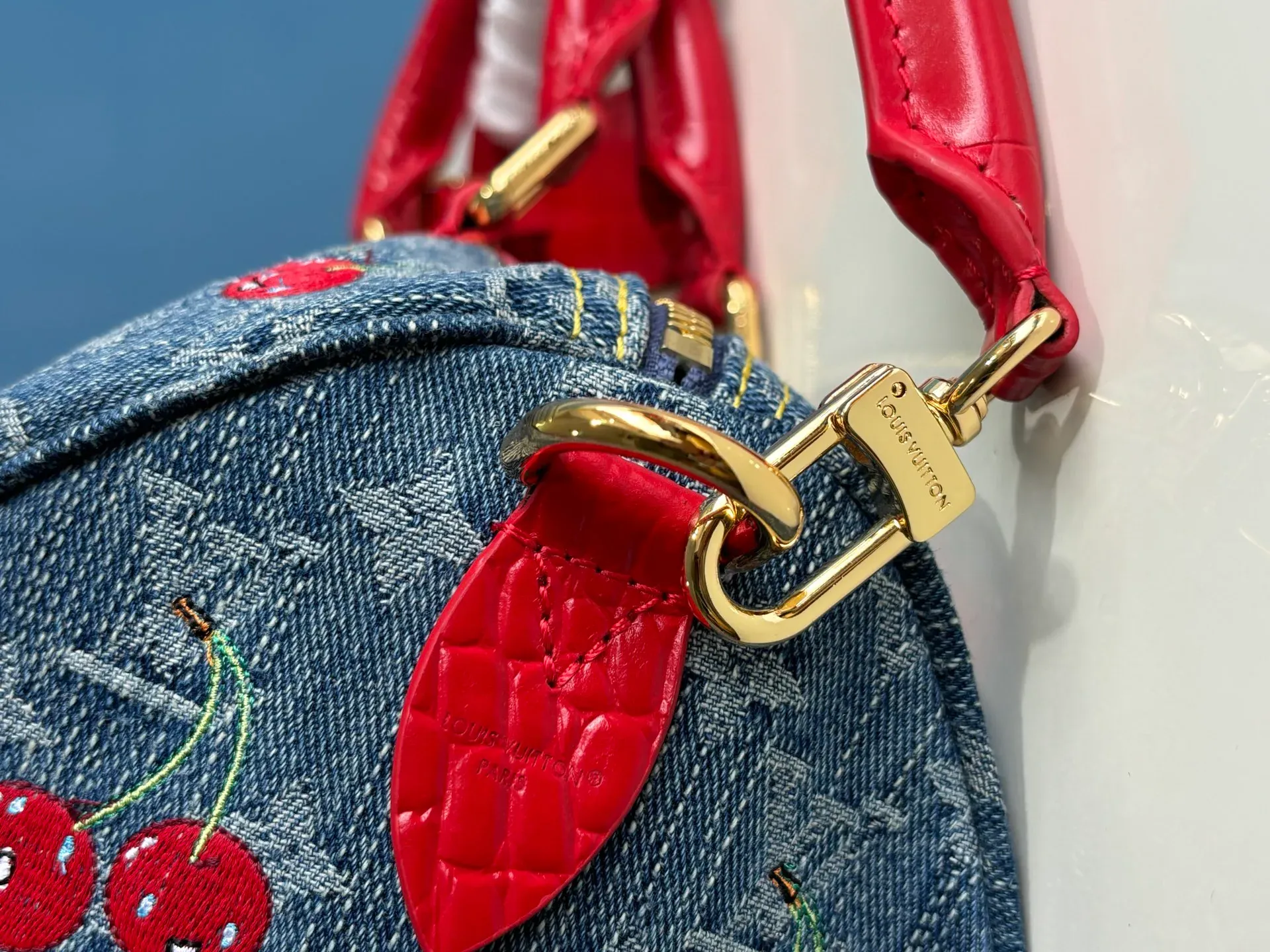 Сумки На Ремне Женские Louis Vuitton 81266