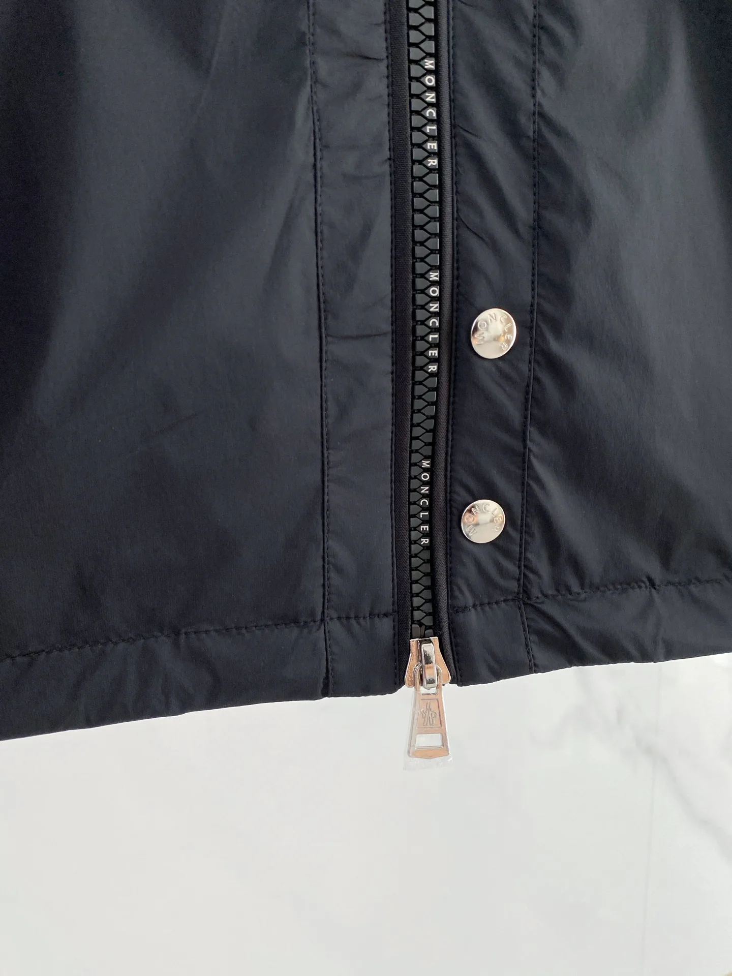 Куртки И Пуховики Мужские Moncler 11664815