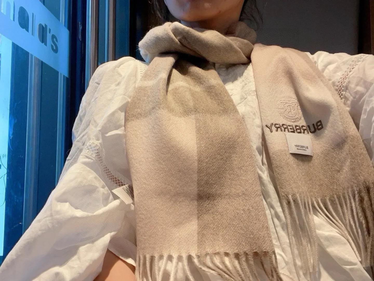 Шарфы Burberry 18449886