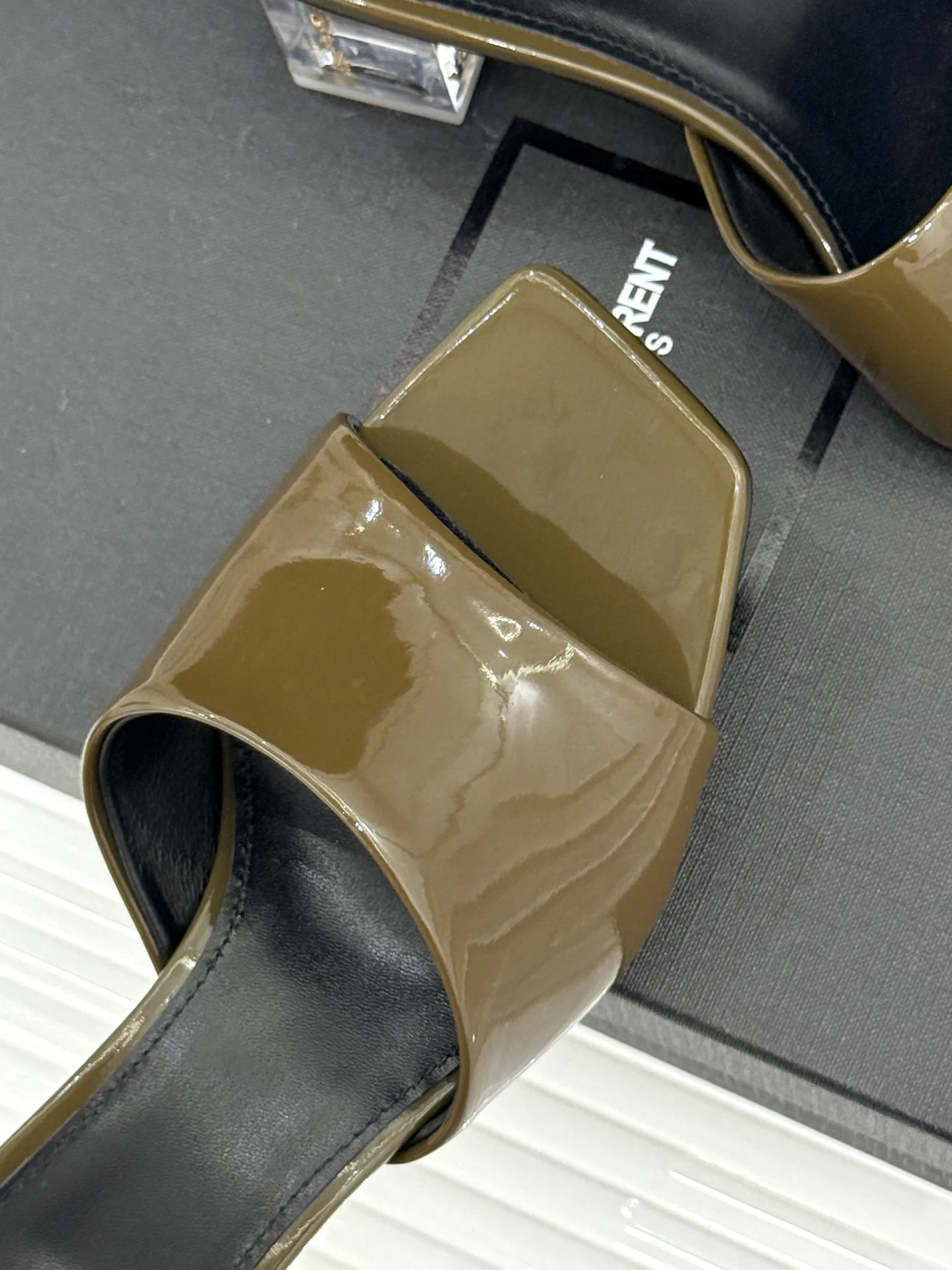 Босоножки Женские Saint Laurent 17024881
