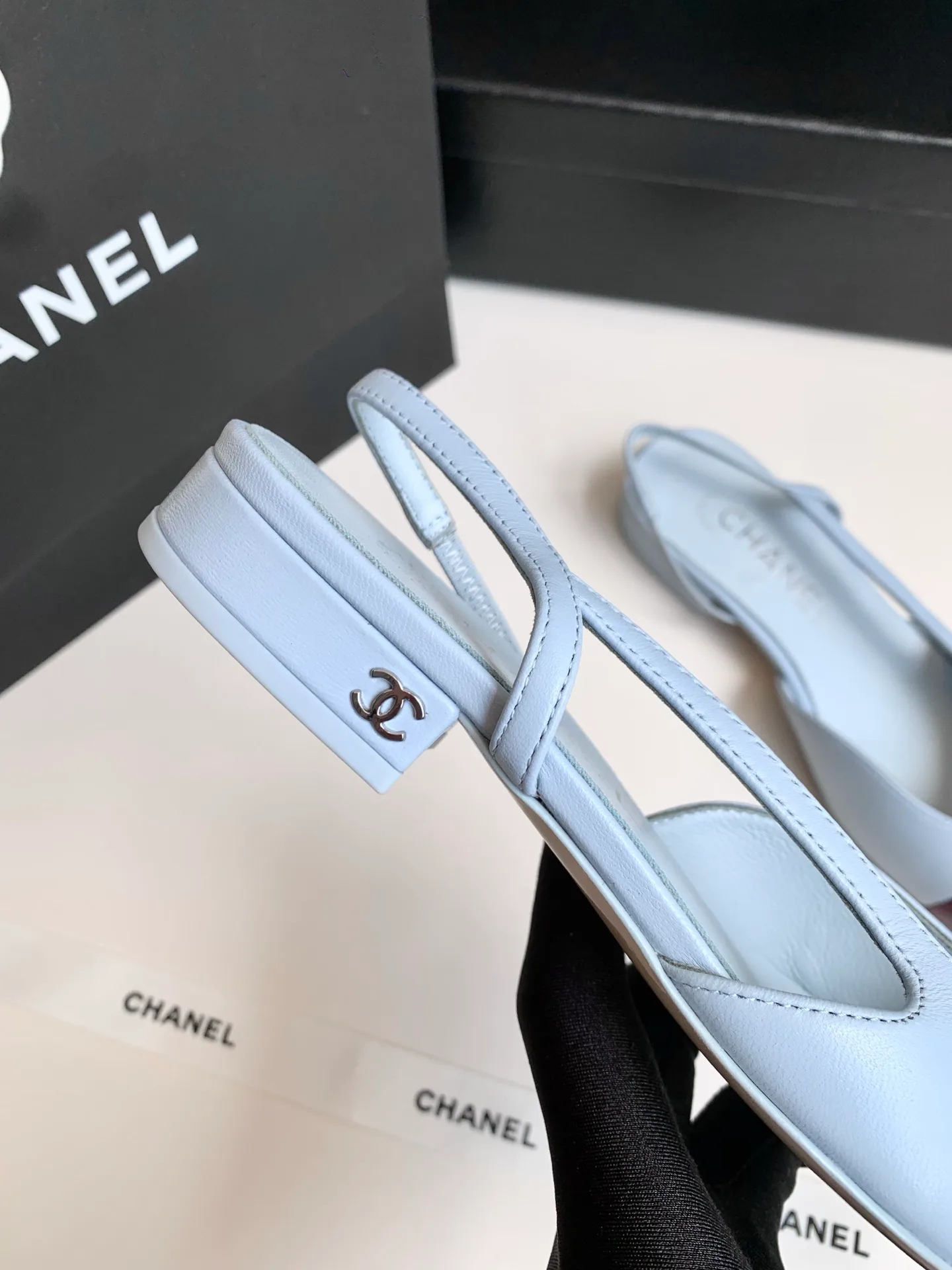 Туфли Женские Chanel 16948106