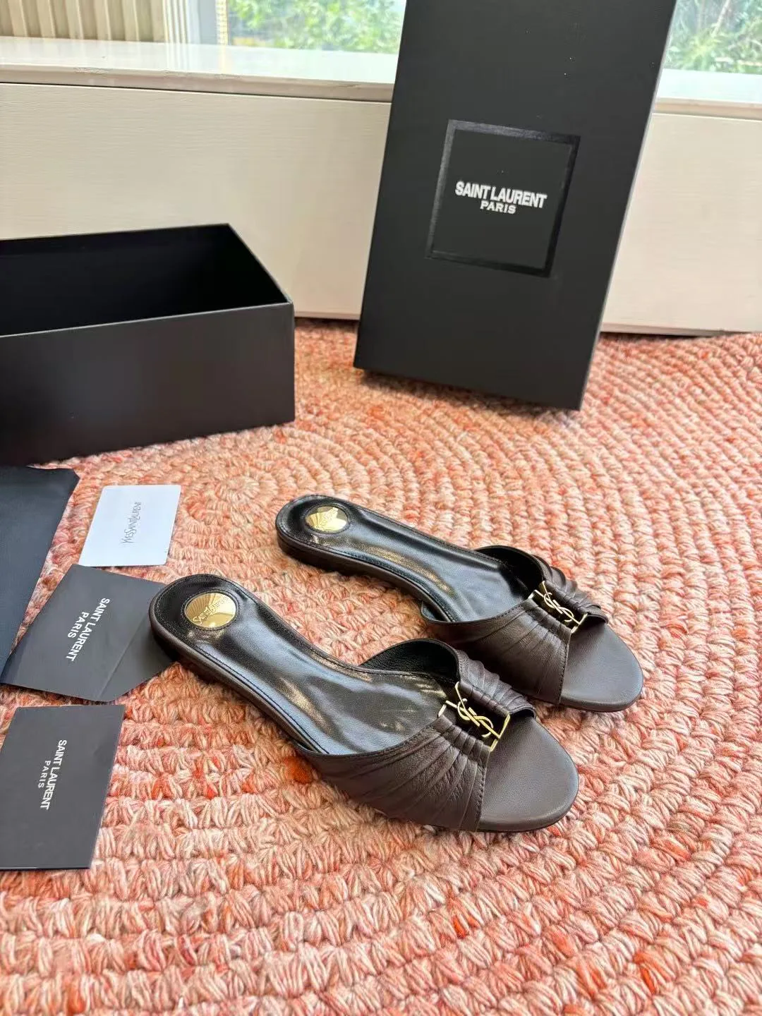 Шлепанцы Женские Saint Laurent 11755426