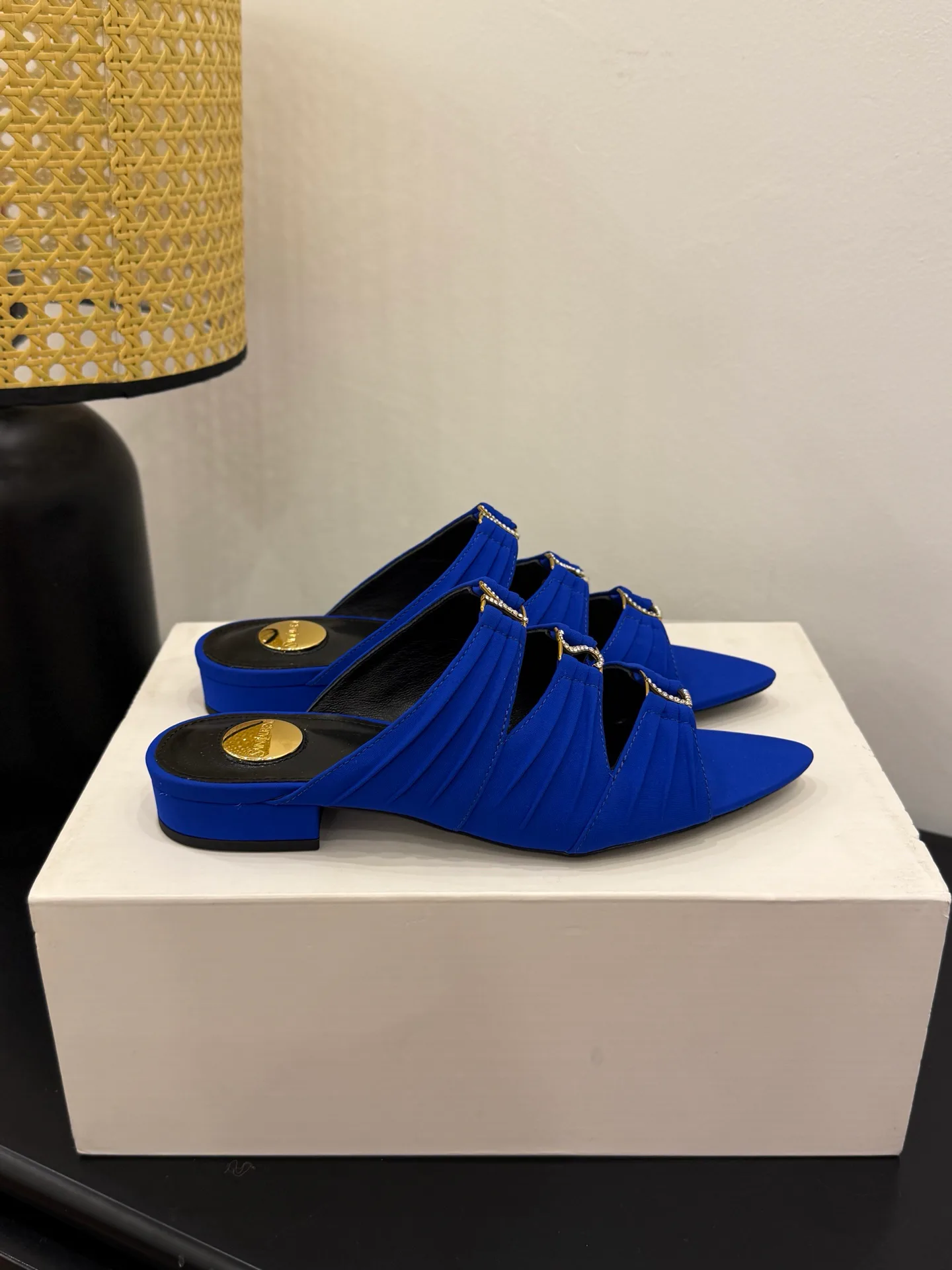 Босоножки Женские Saint Laurent 11739357