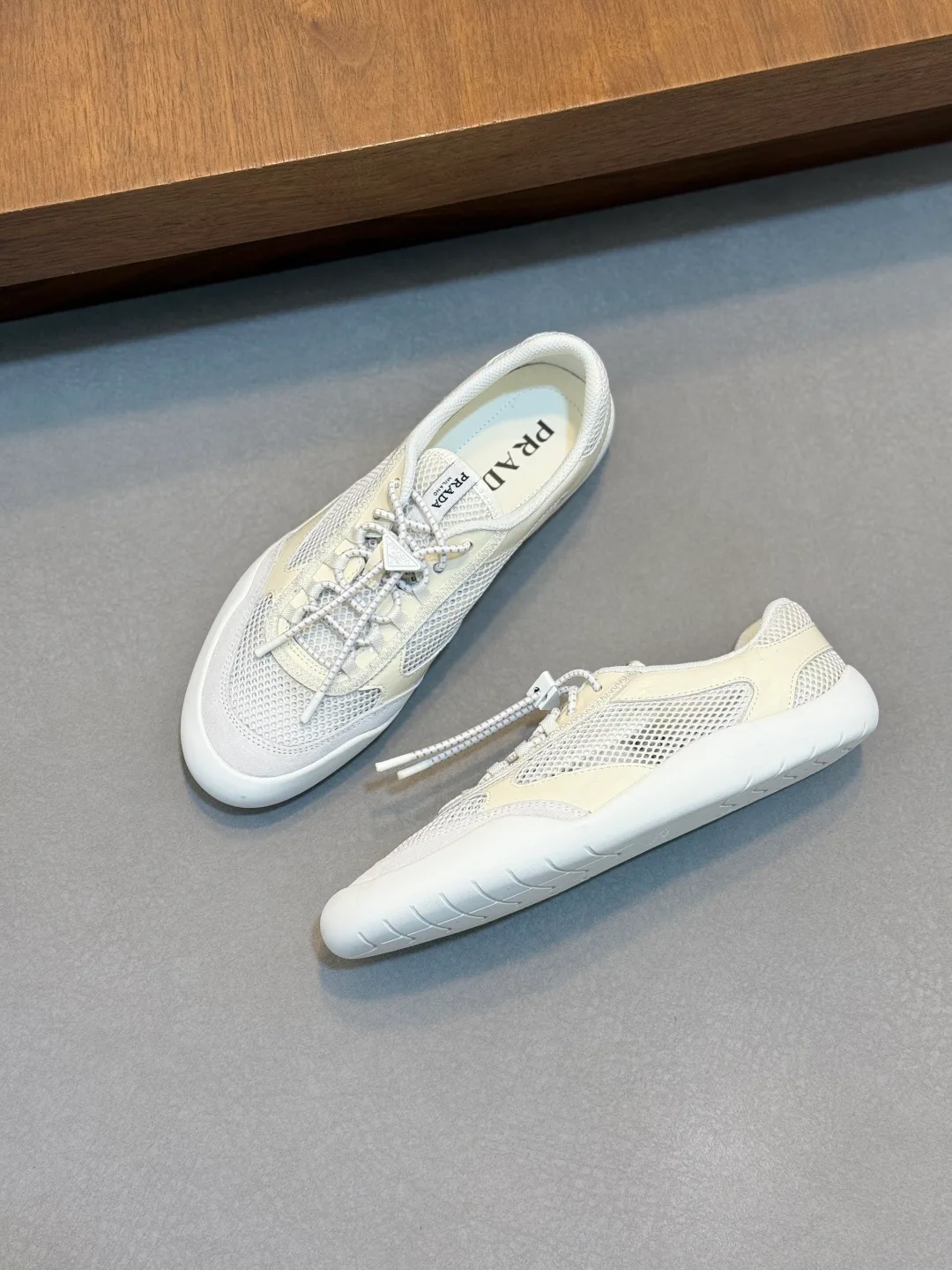 Кроссовки Мужские Prada 17447616