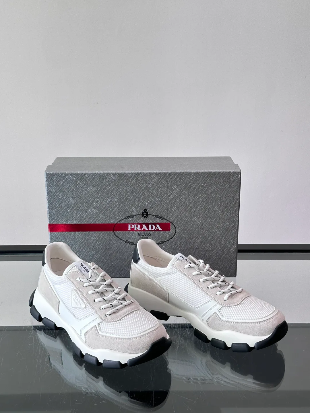 Кроссовки Мужские Prada 18102780